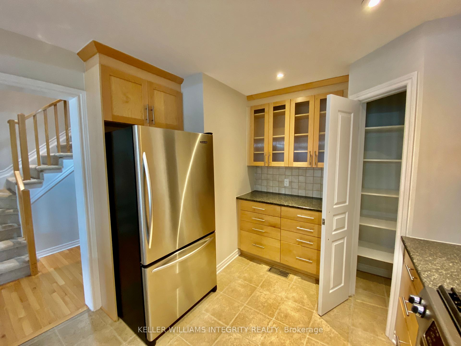 Photo 9 of 2053 Melette Crescent, Ottawa, Avalon East — HOMEH
