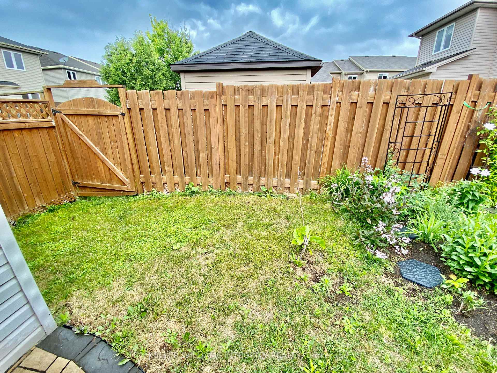 Photo 33 of 2053 Melette Crescent, Ottawa, Avalon East — HOMEH