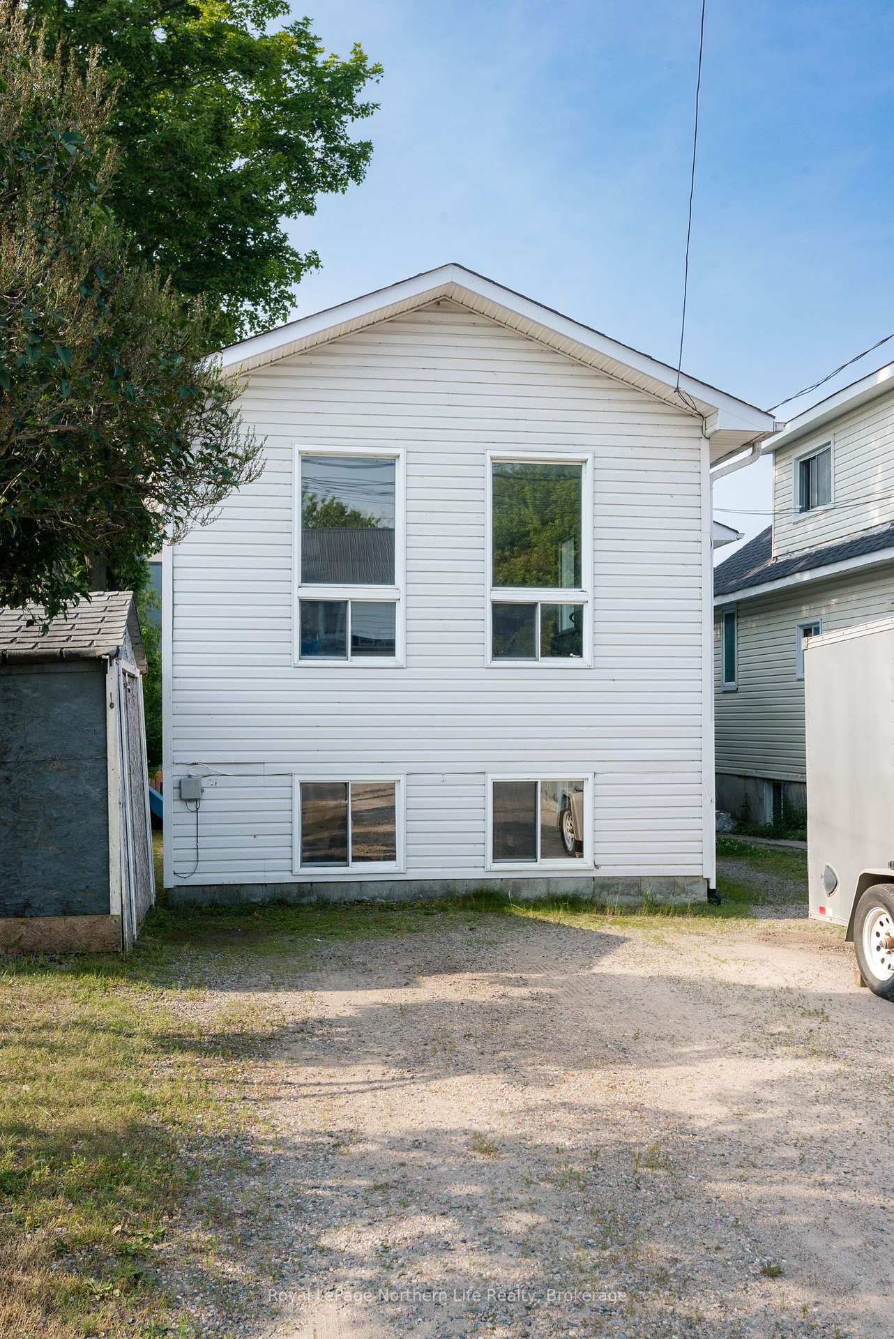 Front of 631 Bloem Street