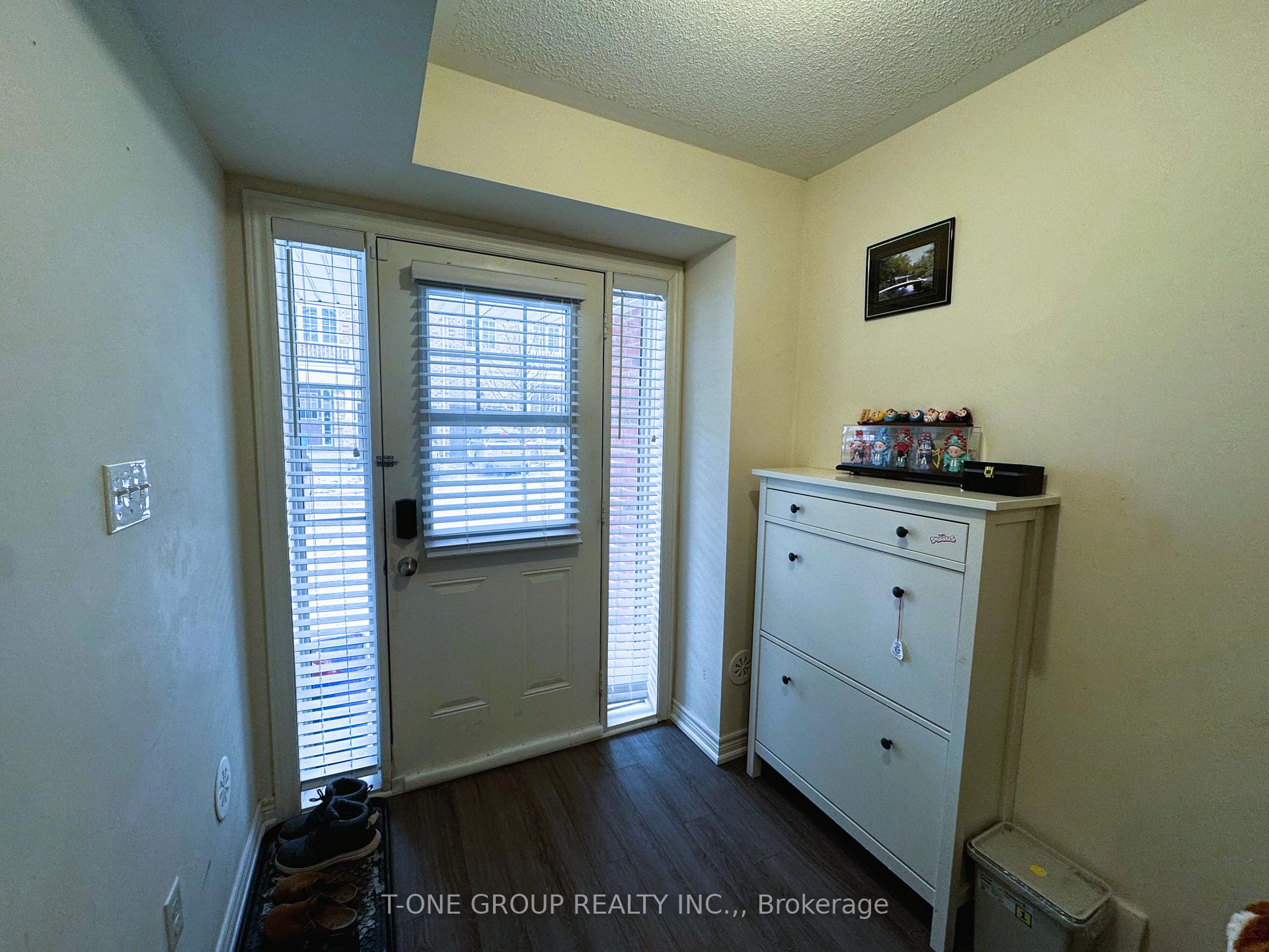 Photo 2 of 3 Fanny Grove Way, Markham, Greensborough — HOMEH