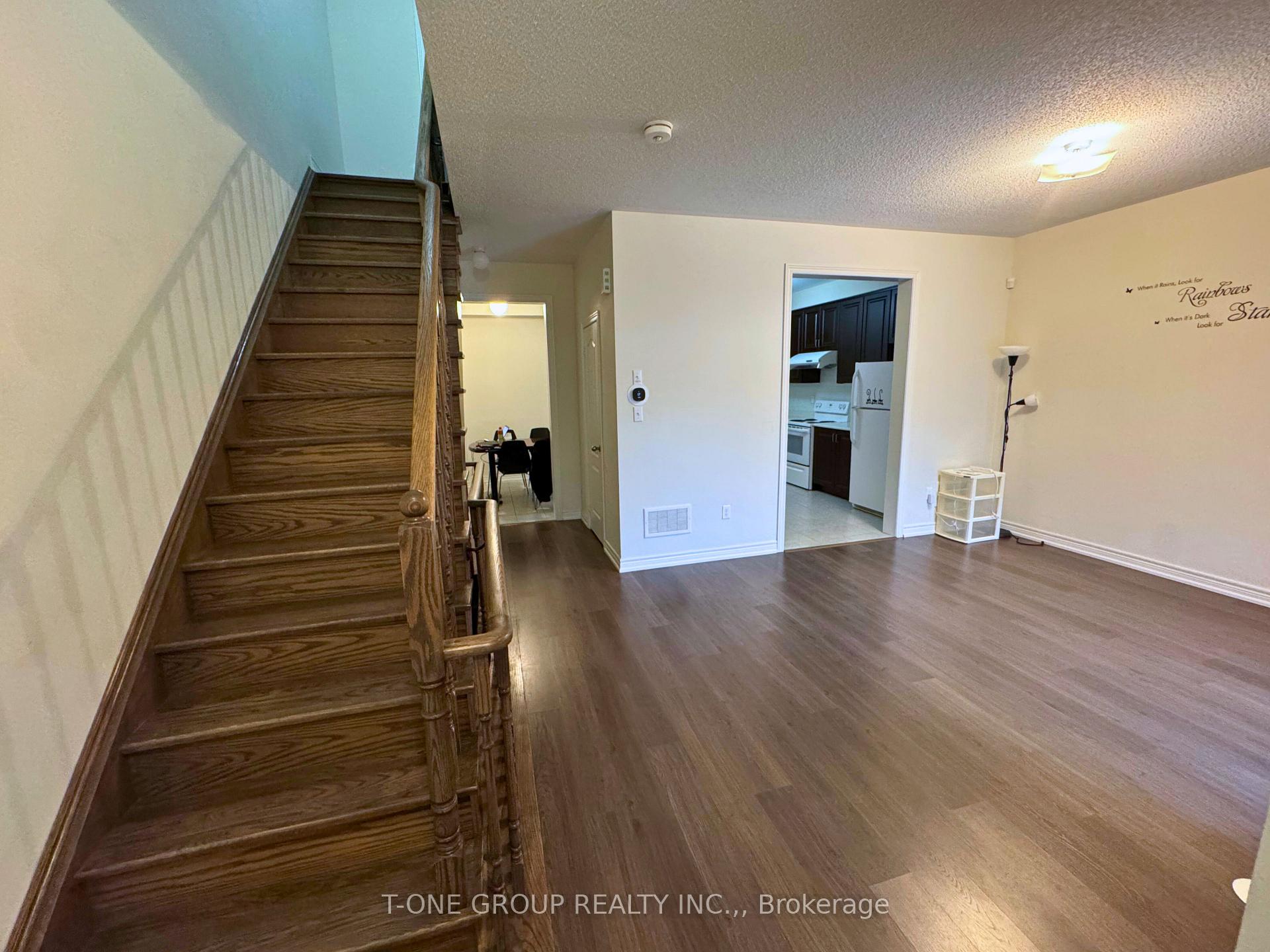 Photo 7 of 3 Fanny Grove Way, Markham, Greensborough — HOMEH