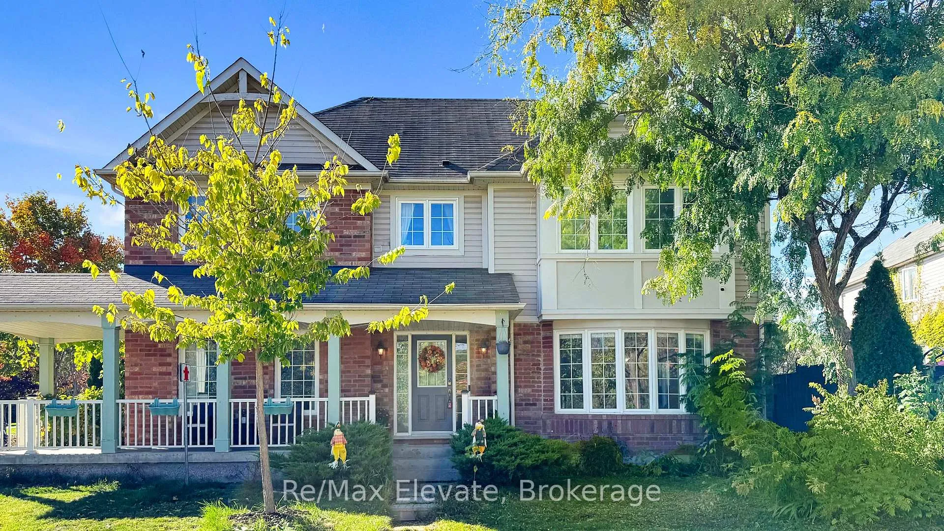 Photo 5 of 44 Callander Crescent, New Tecumseth, Alliston — HOMEH