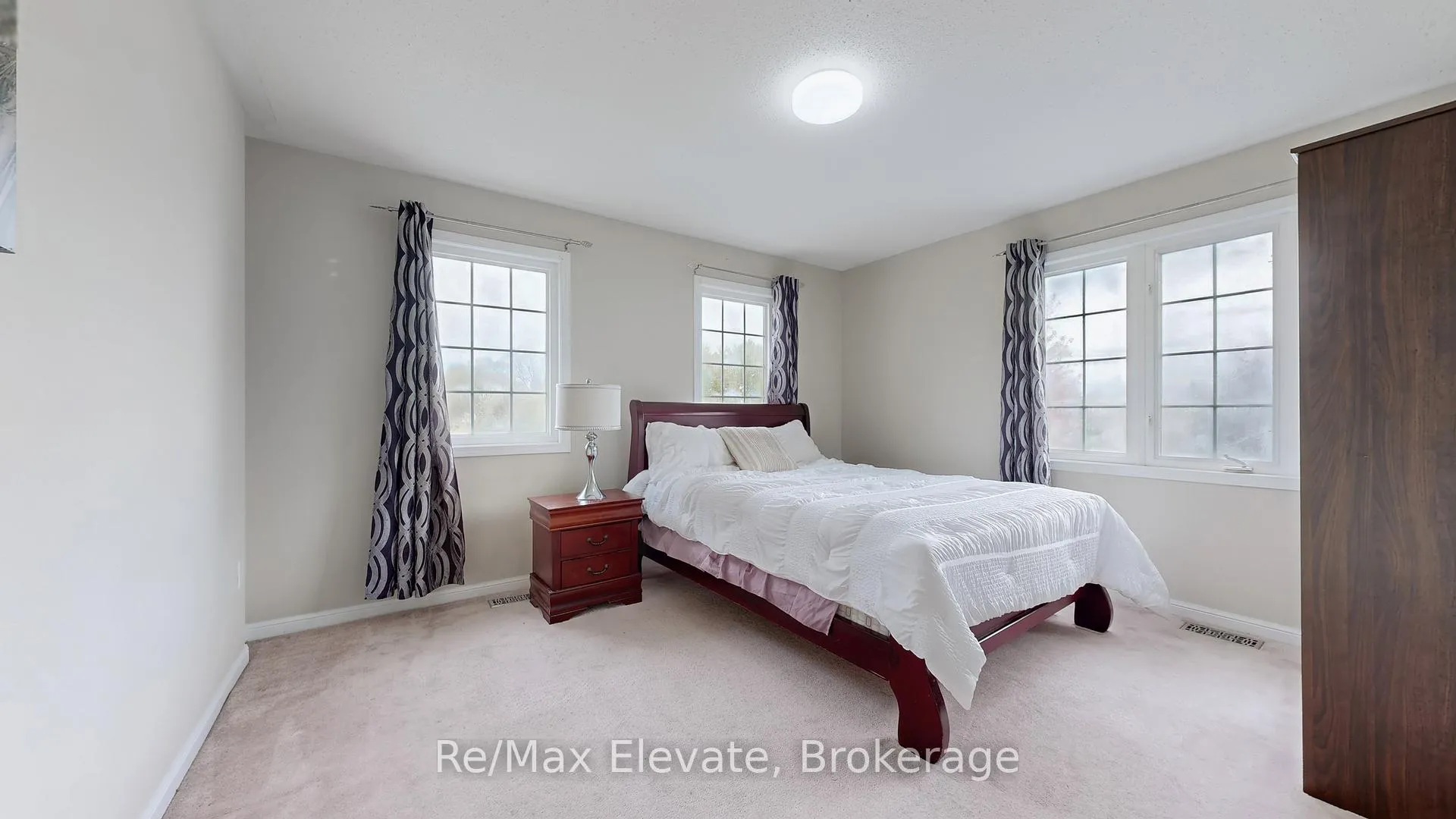 Photo 37 of 44 Callander Crescent, New Tecumseth, Alliston — HOMEH