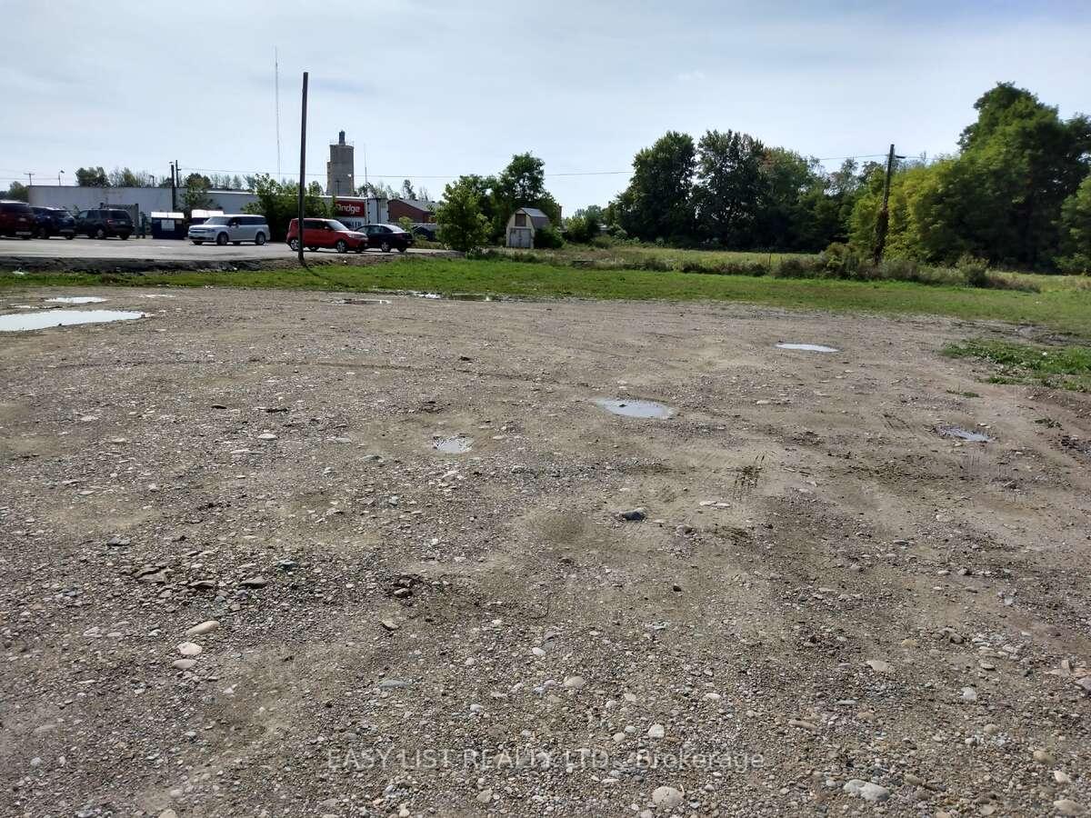 Photo 10 of 670 Main Street E, North Perth, Listowel — HOMEH