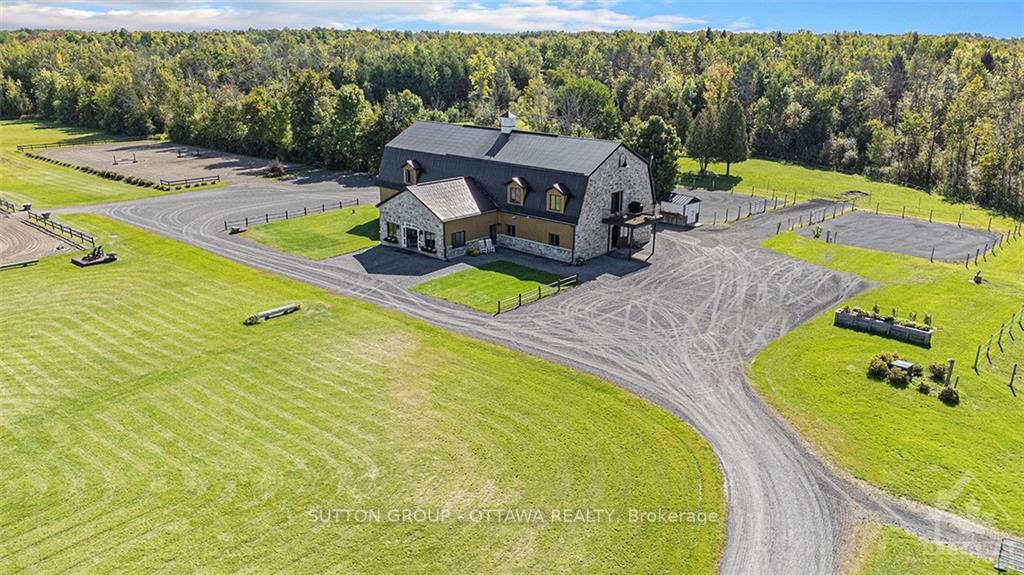 Photo 1 of 18924 County Road 22, North Glengarry, North Glengarry (Kenyon) Twp — HOMEH