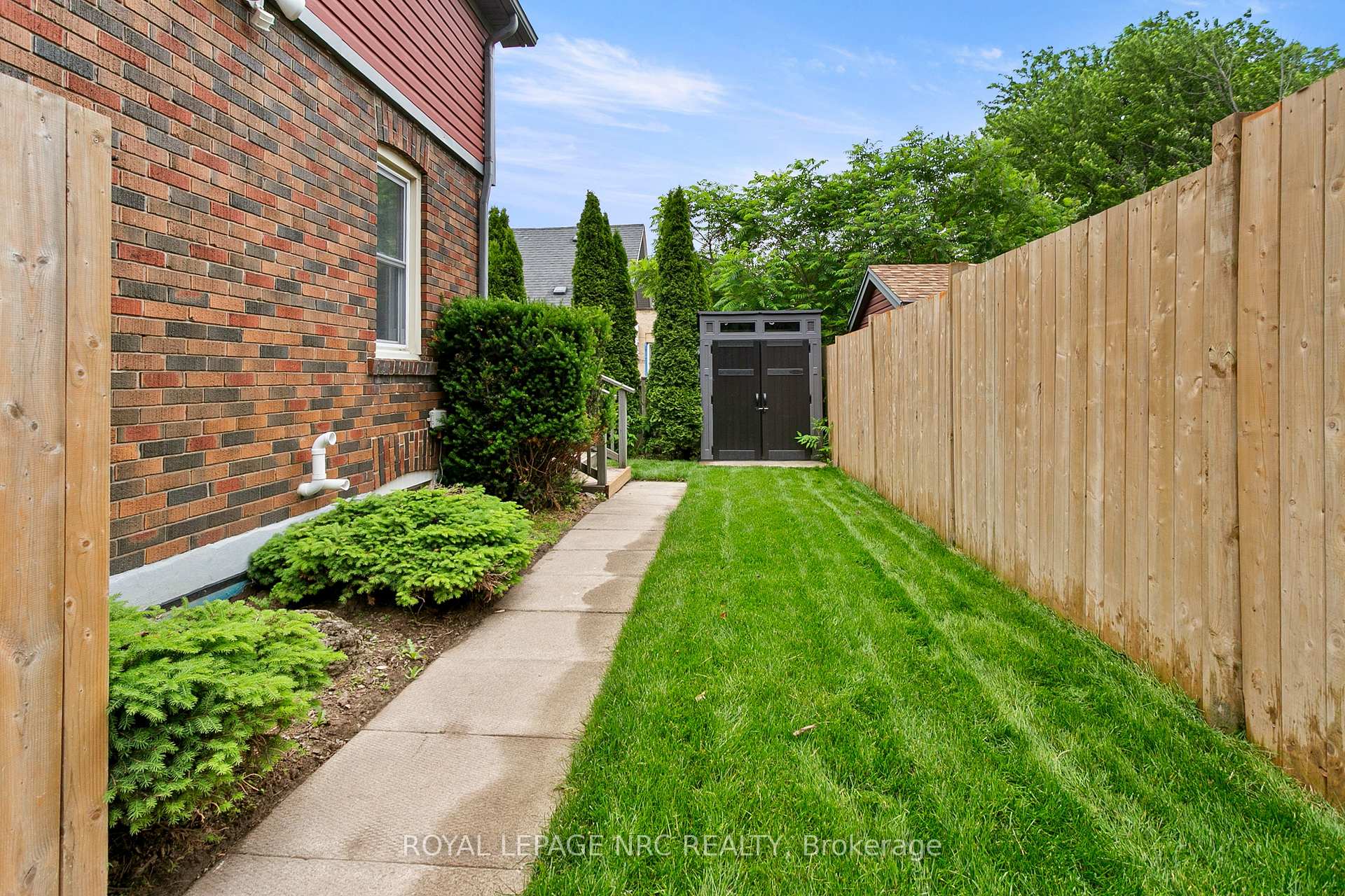 Photo 22 of 6334 Crawford Street, Niagara Falls, Morrison — HOMEH
