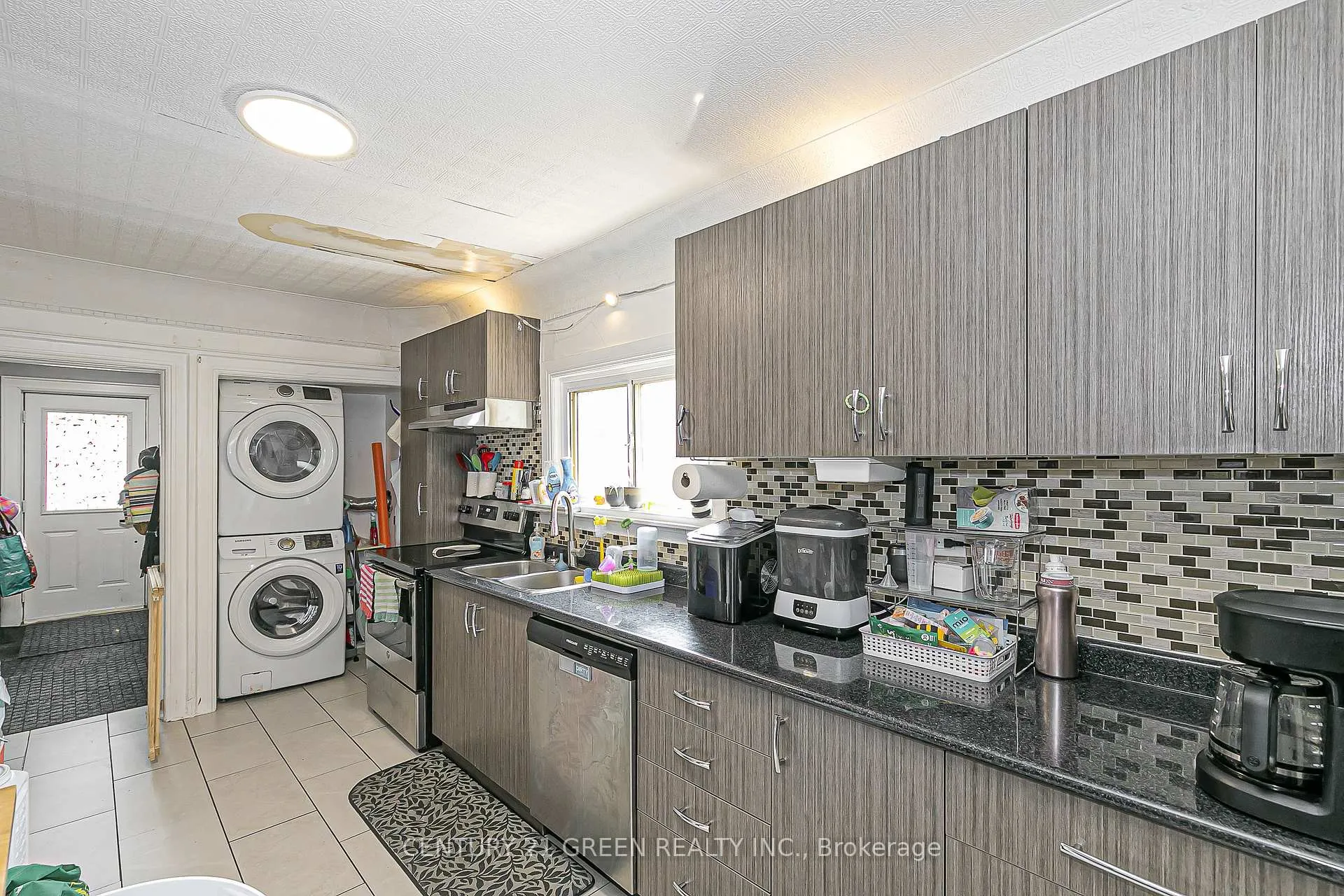 Photo 14 of 58 Gibbons Street, Oshawa, McLaughlin — HOMEH