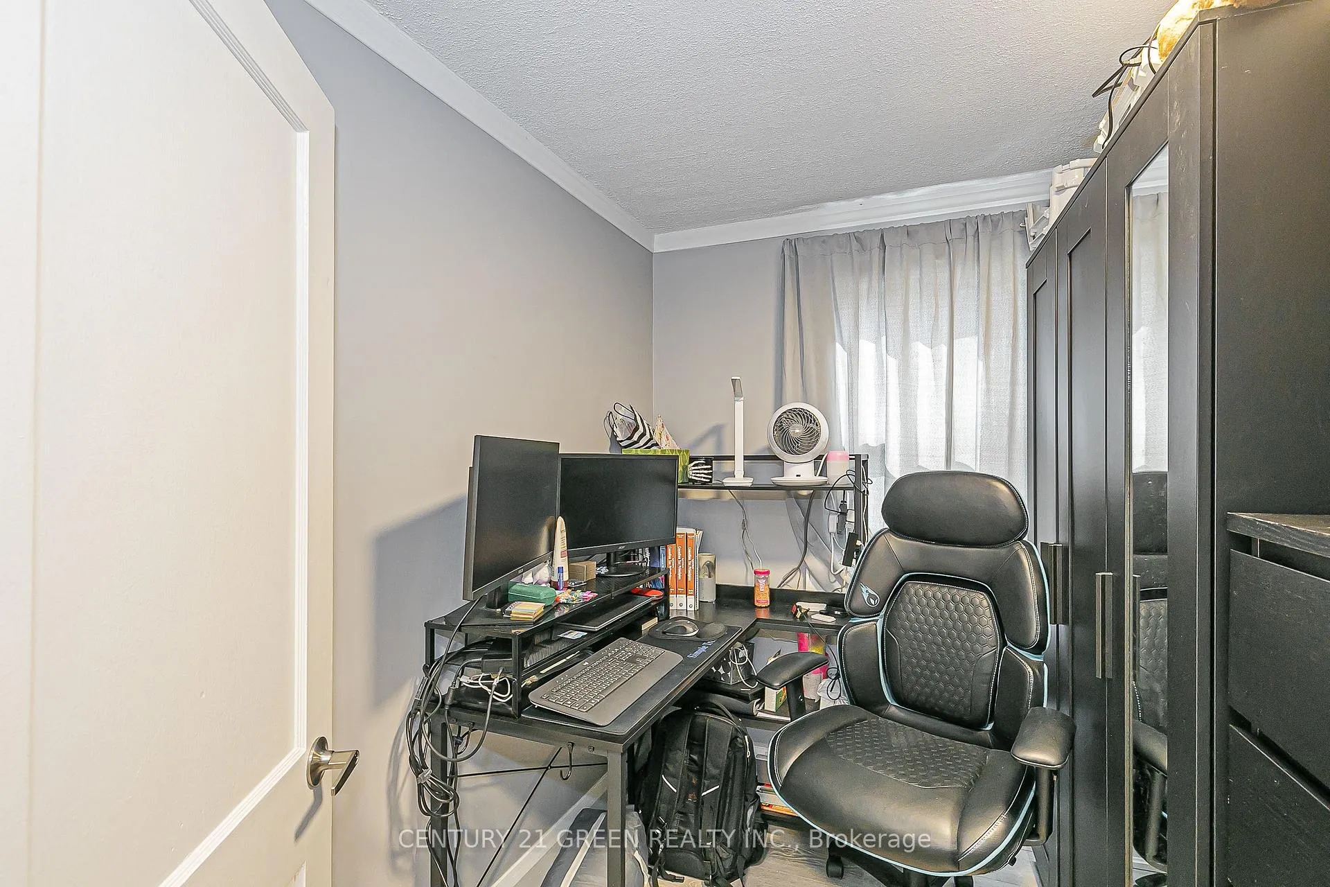 Photo 18 of 58 Gibbons Street, Oshawa, McLaughlin — HOMEH