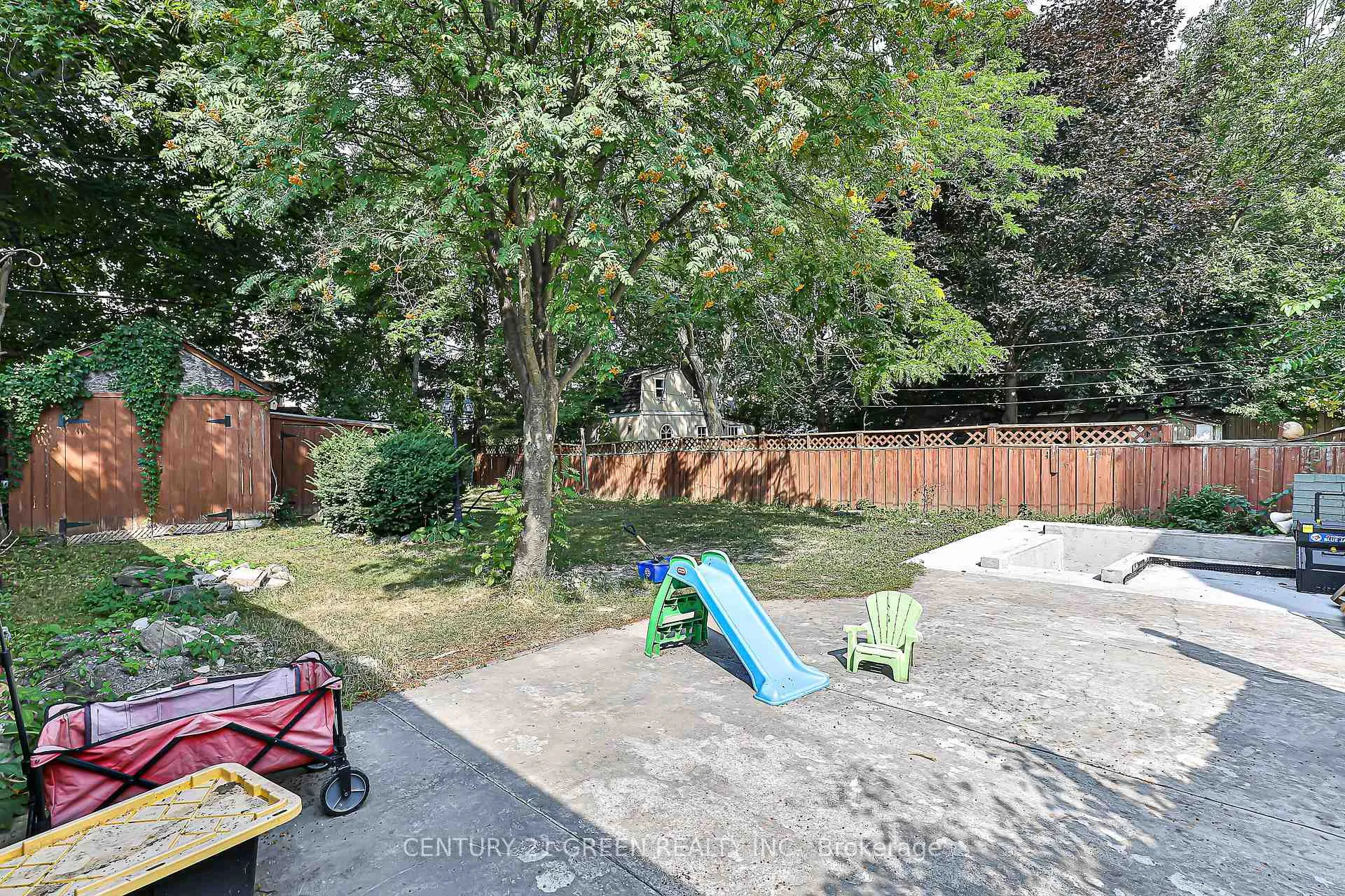 Photo 30 of 58 Gibbons Street, Oshawa, McLaughlin — HOMEH