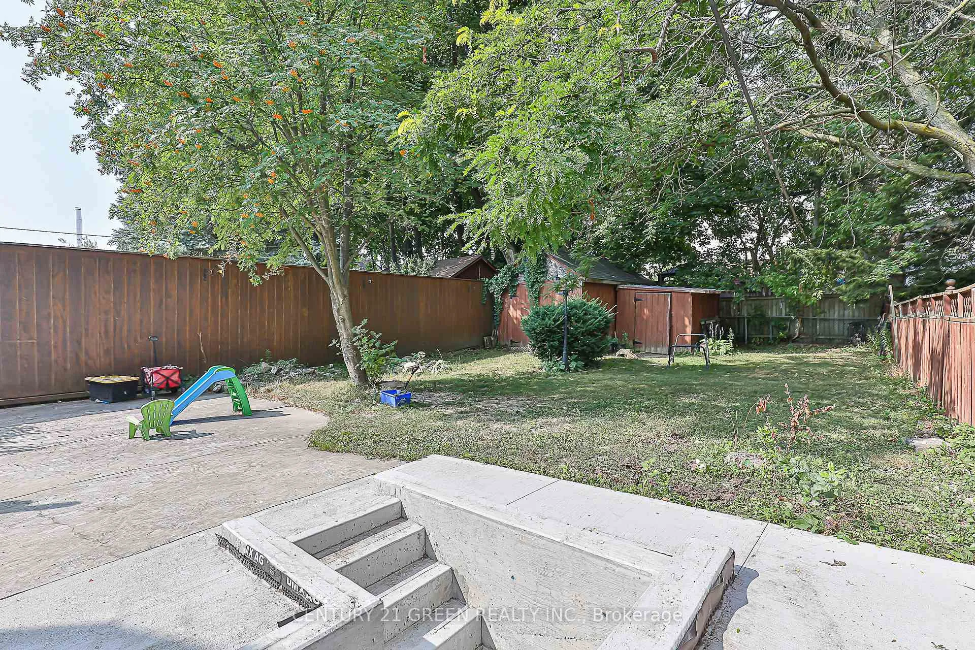Photo 31 of 58 Gibbons Street, Oshawa, McLaughlin — HOMEH