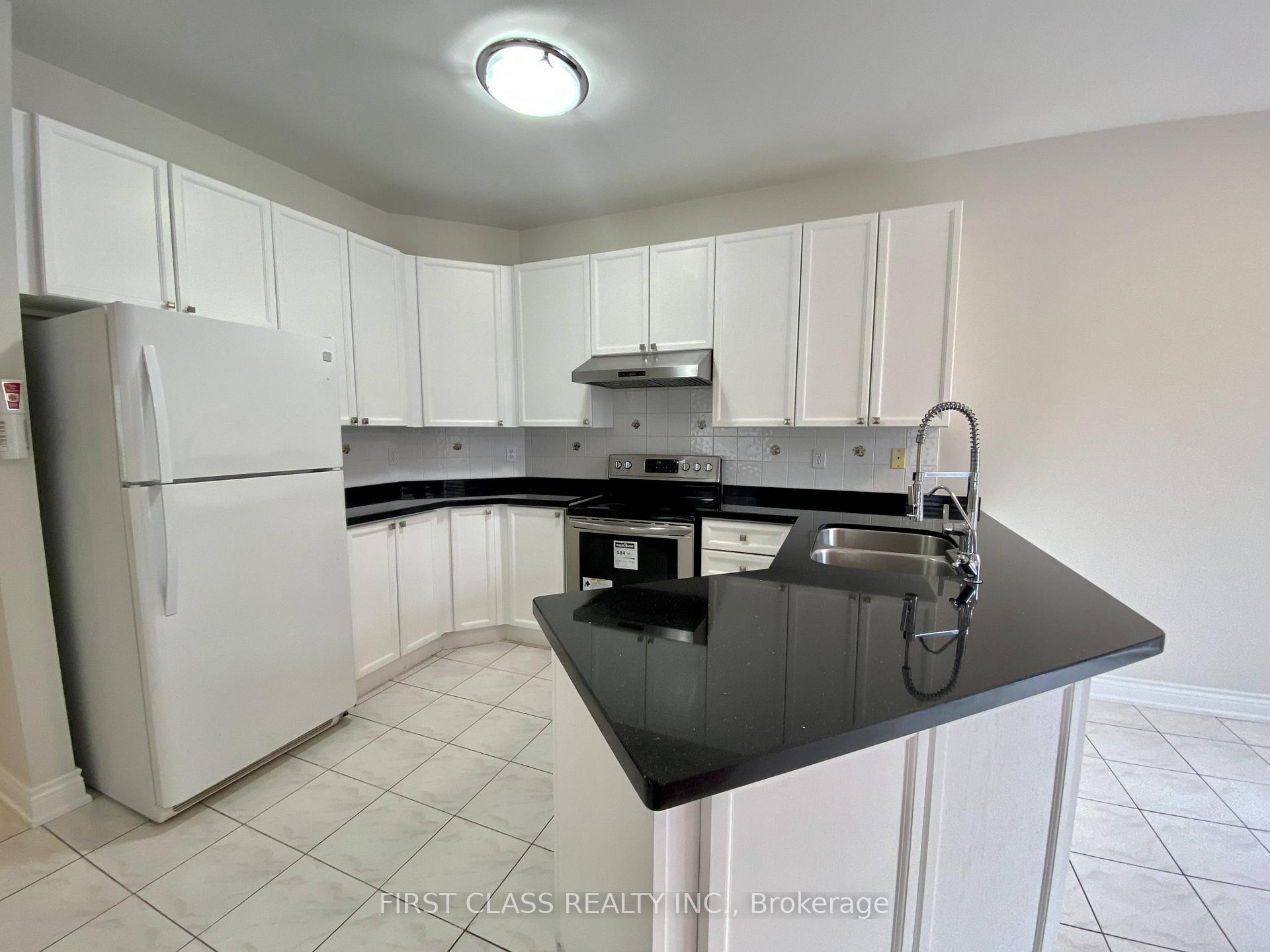 Photo 6 of 108 Snowdon Circle, Markham, Markville — HOMEH