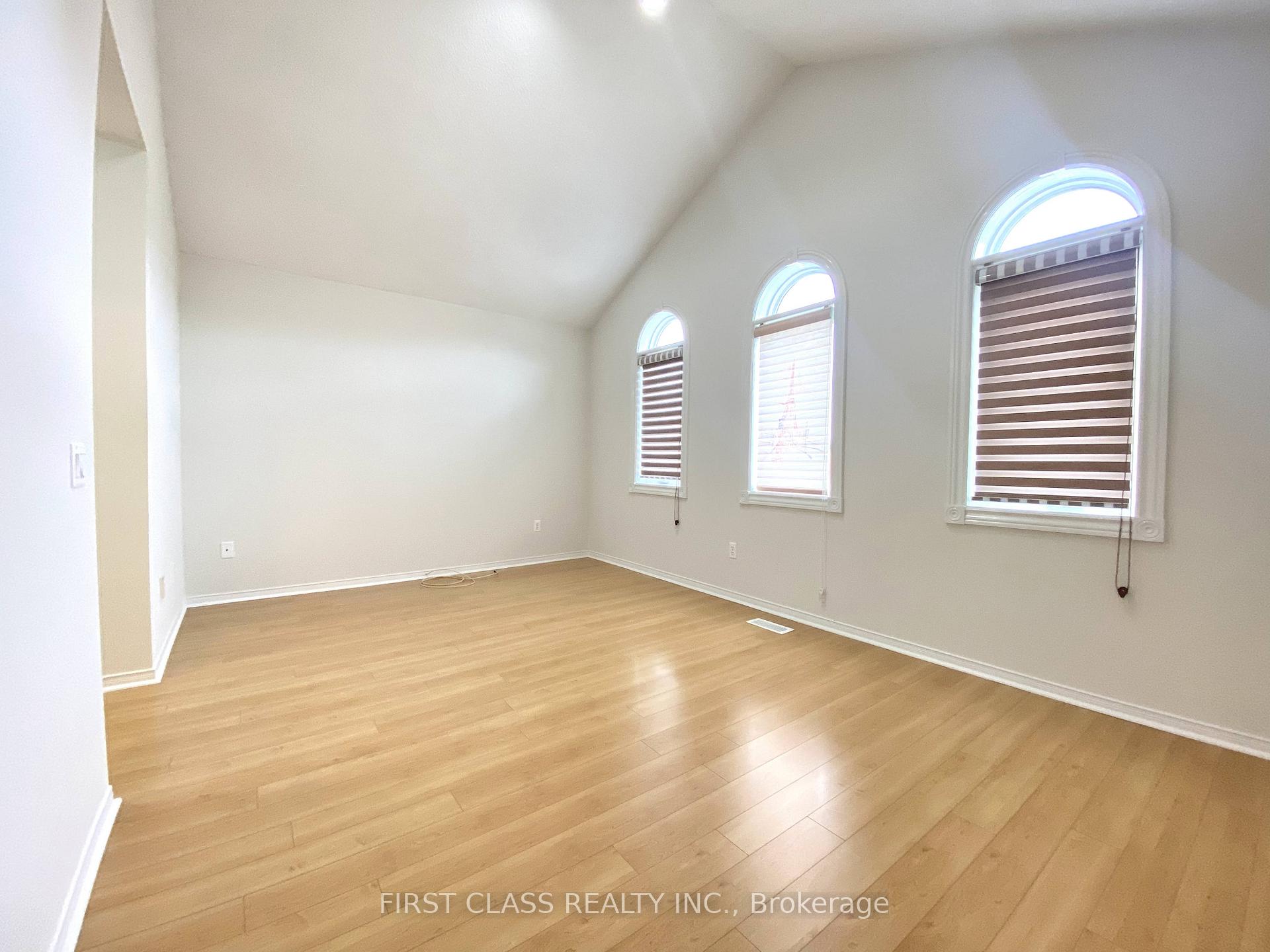 Photo 8 of 108 Snowdon Circle, Markham, Markville — HOMEH