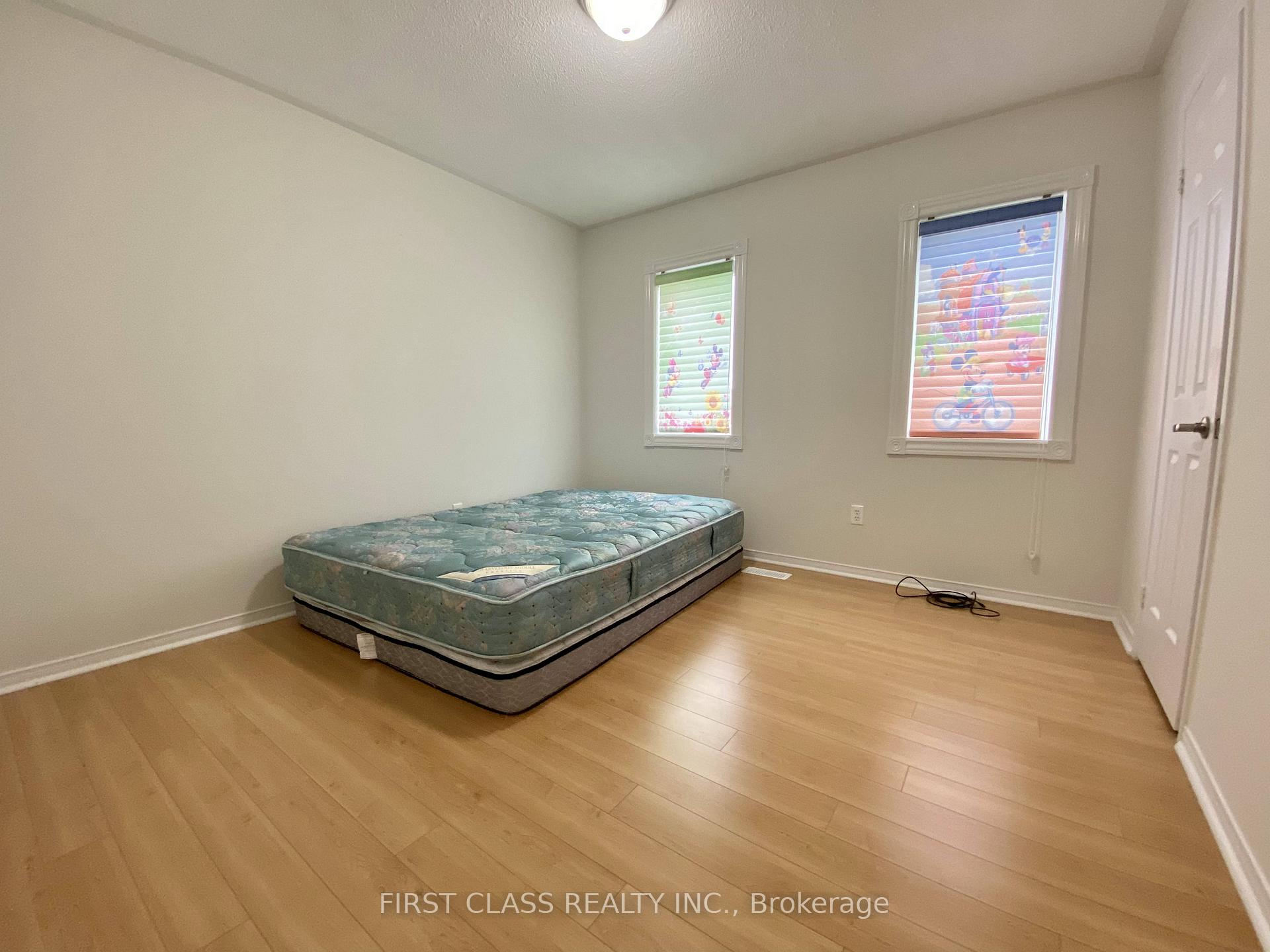 Photo 12 of 108 Snowdon Circle, Markham, Markville — HOMEH