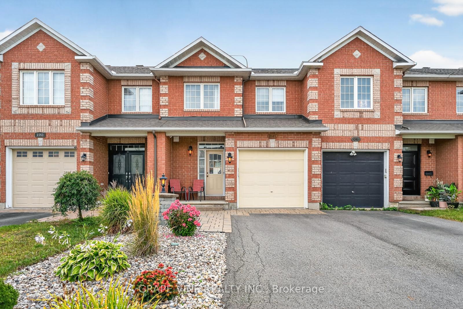 Photo 1 of 1545 Demeter Street, Ottawa, Fallingbrook/Gardenway South — HOMEH