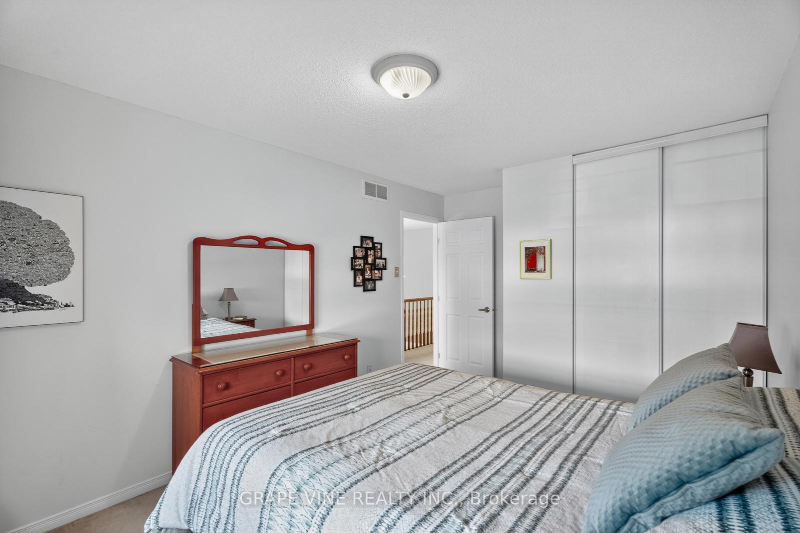 Photo 23 of 1545 Demeter Street, Ottawa, Fallingbrook/Gardenway South — HOMEH