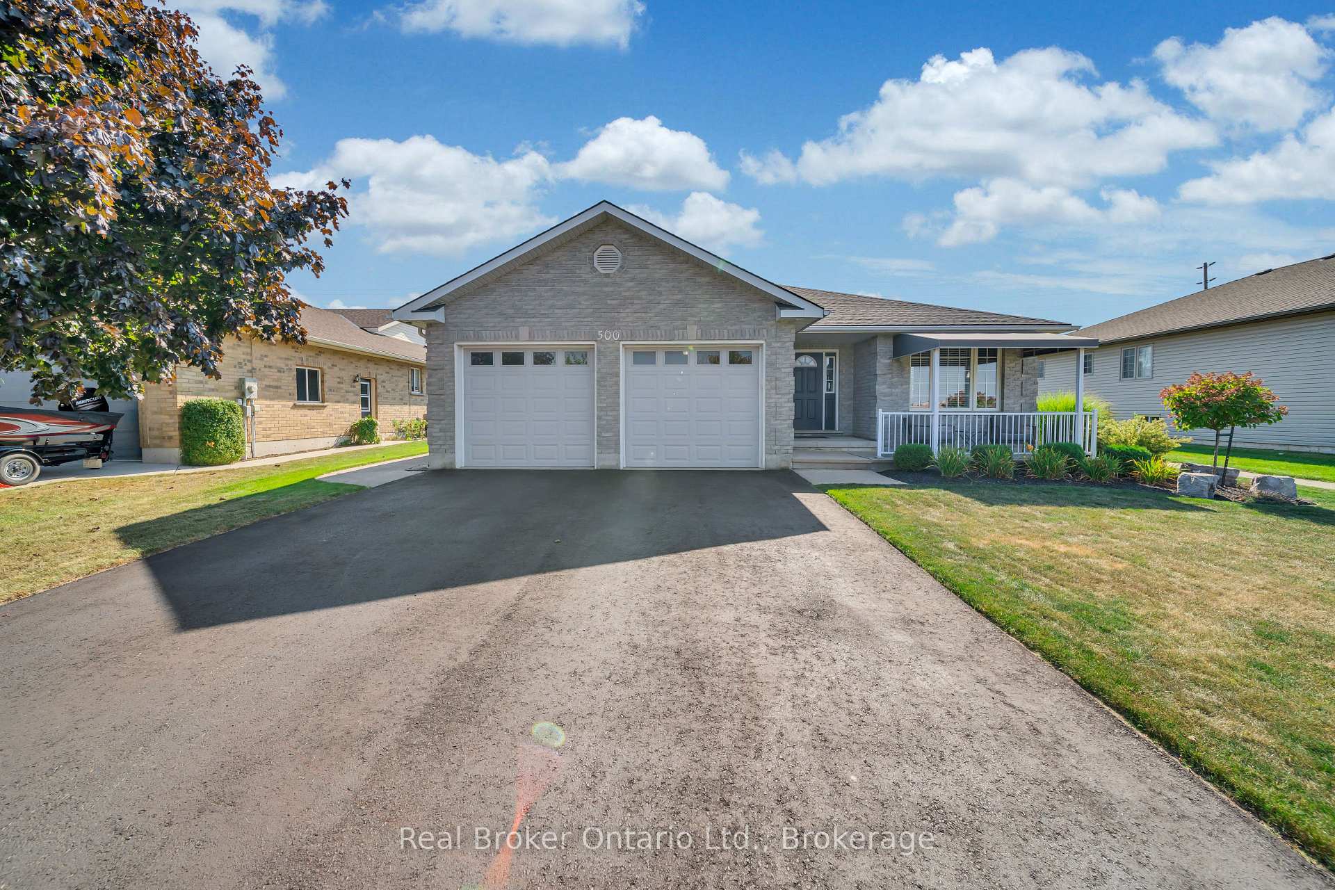 Front of 500 Havelock Avenue S