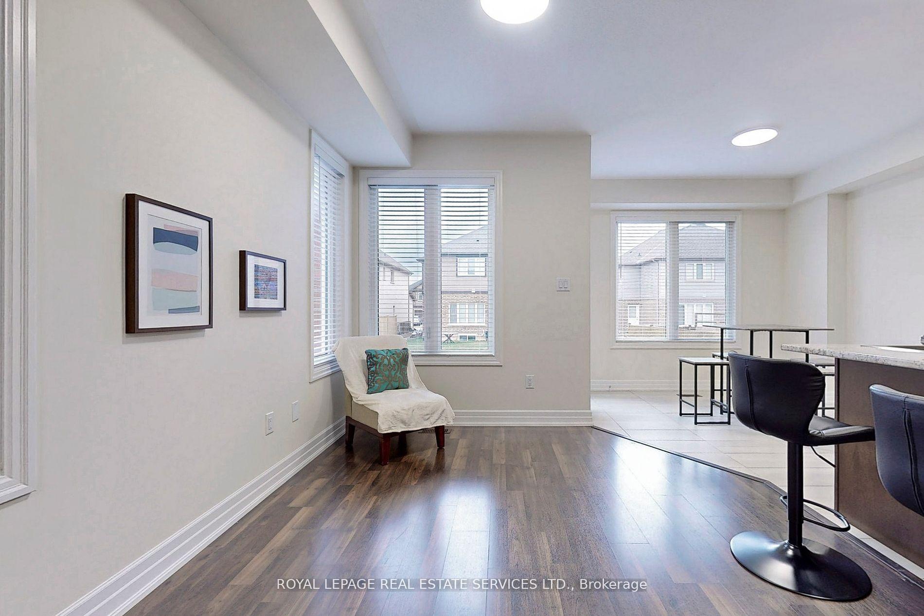 Photo 5 of 9498 Tallgrass Avenue, Niagara Falls, Lyons Creek — HOMEH