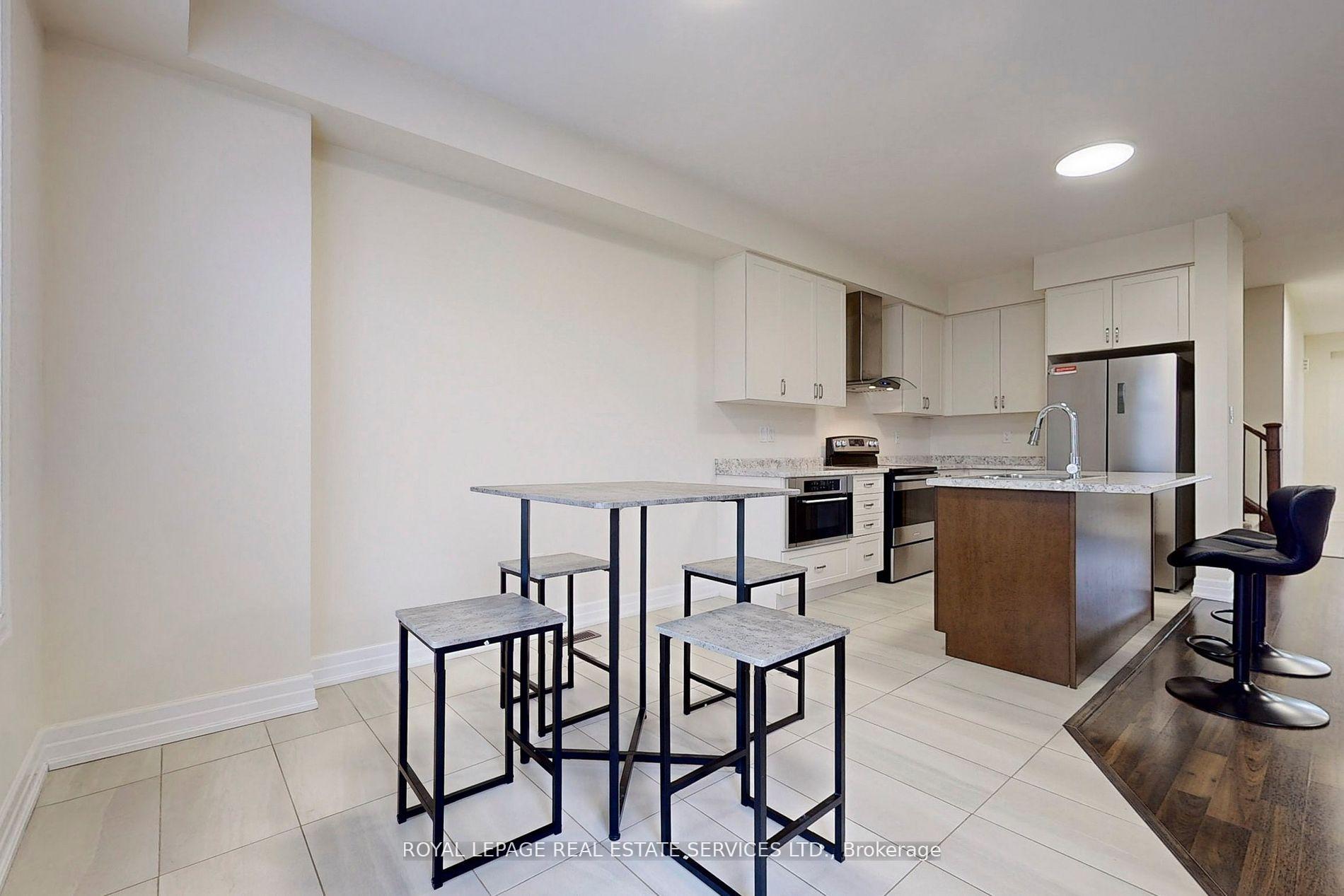 Photo 14 of 9498 Tallgrass Avenue, Niagara Falls, Lyons Creek — HOMEH