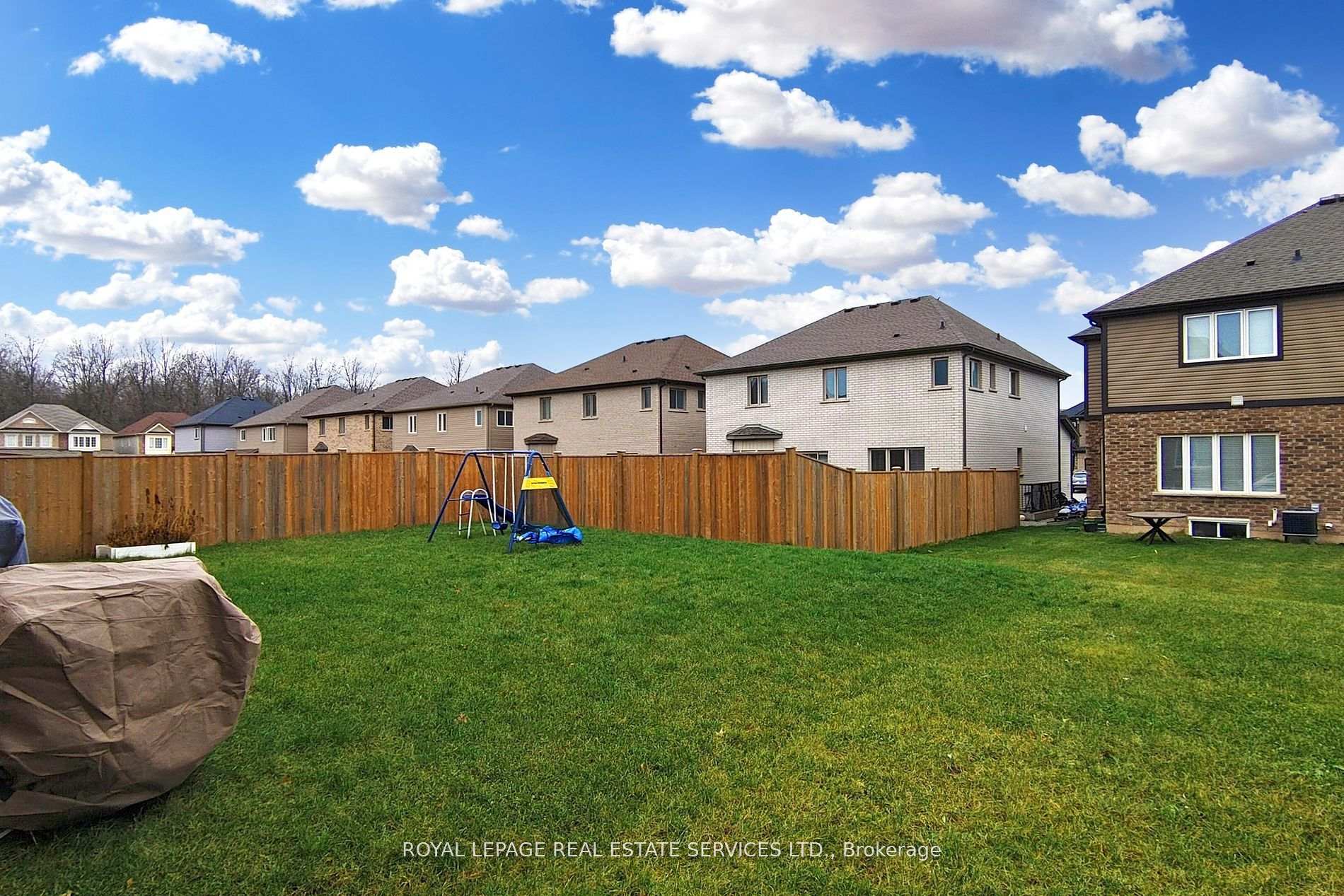 Photo 39 of 9498 Tallgrass Avenue, Niagara Falls, Lyons Creek — HOMEH