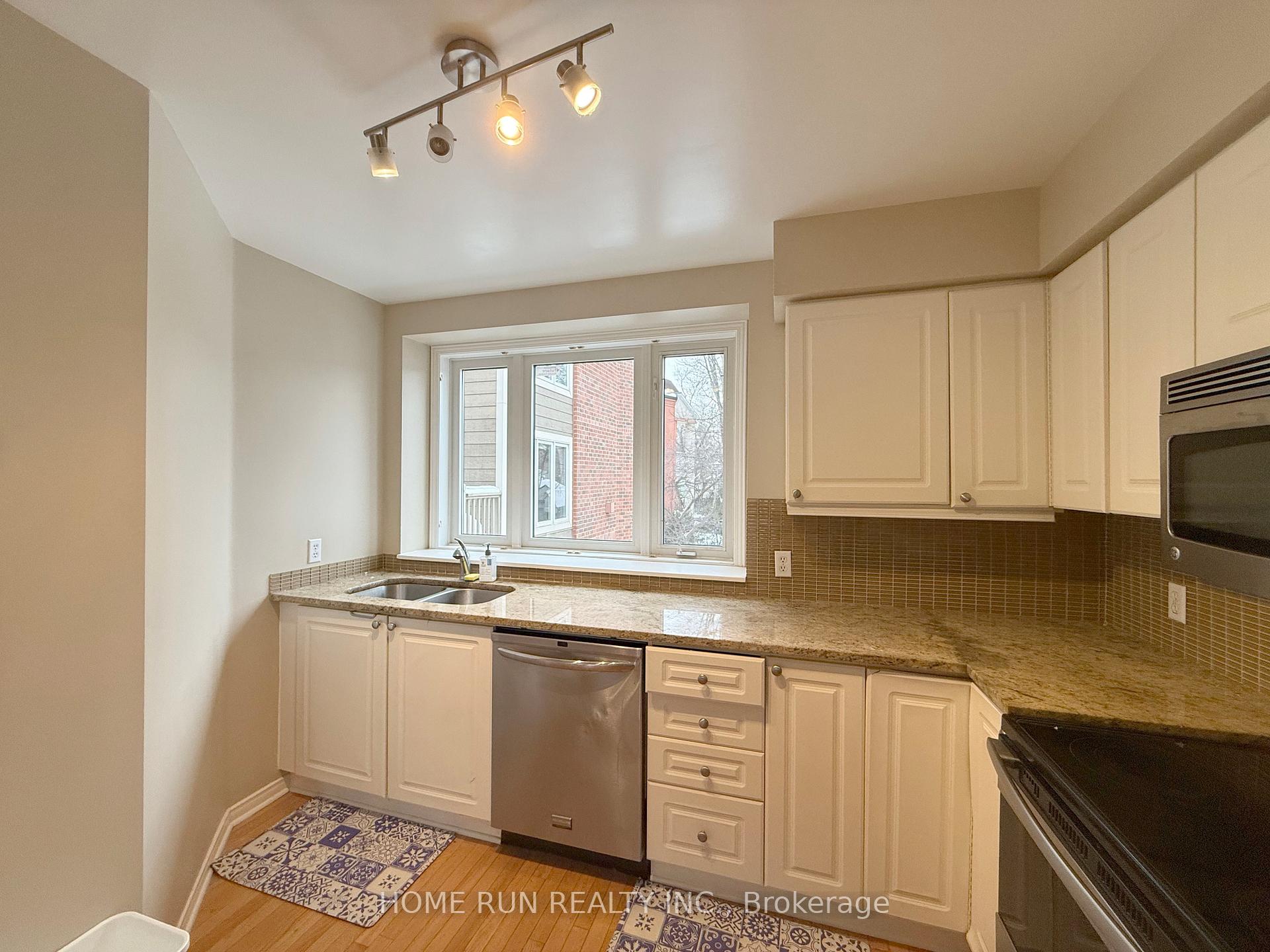 Photo 8 of 12 Cornerstone private, Ottawa, Ottawa Centre/Golden Triangle — HOMEH