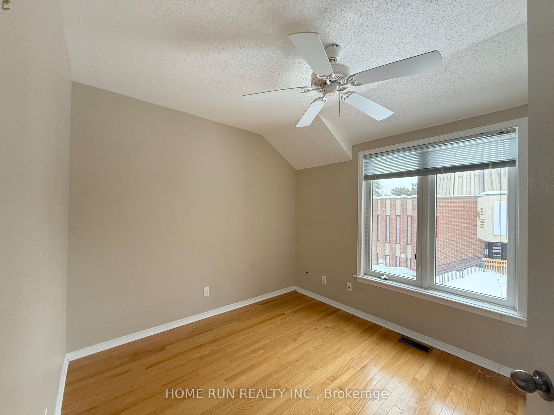 Photo 10 of 12 Cornerstone private, Ottawa, Ottawa Centre/Golden Triangle — HOMEH