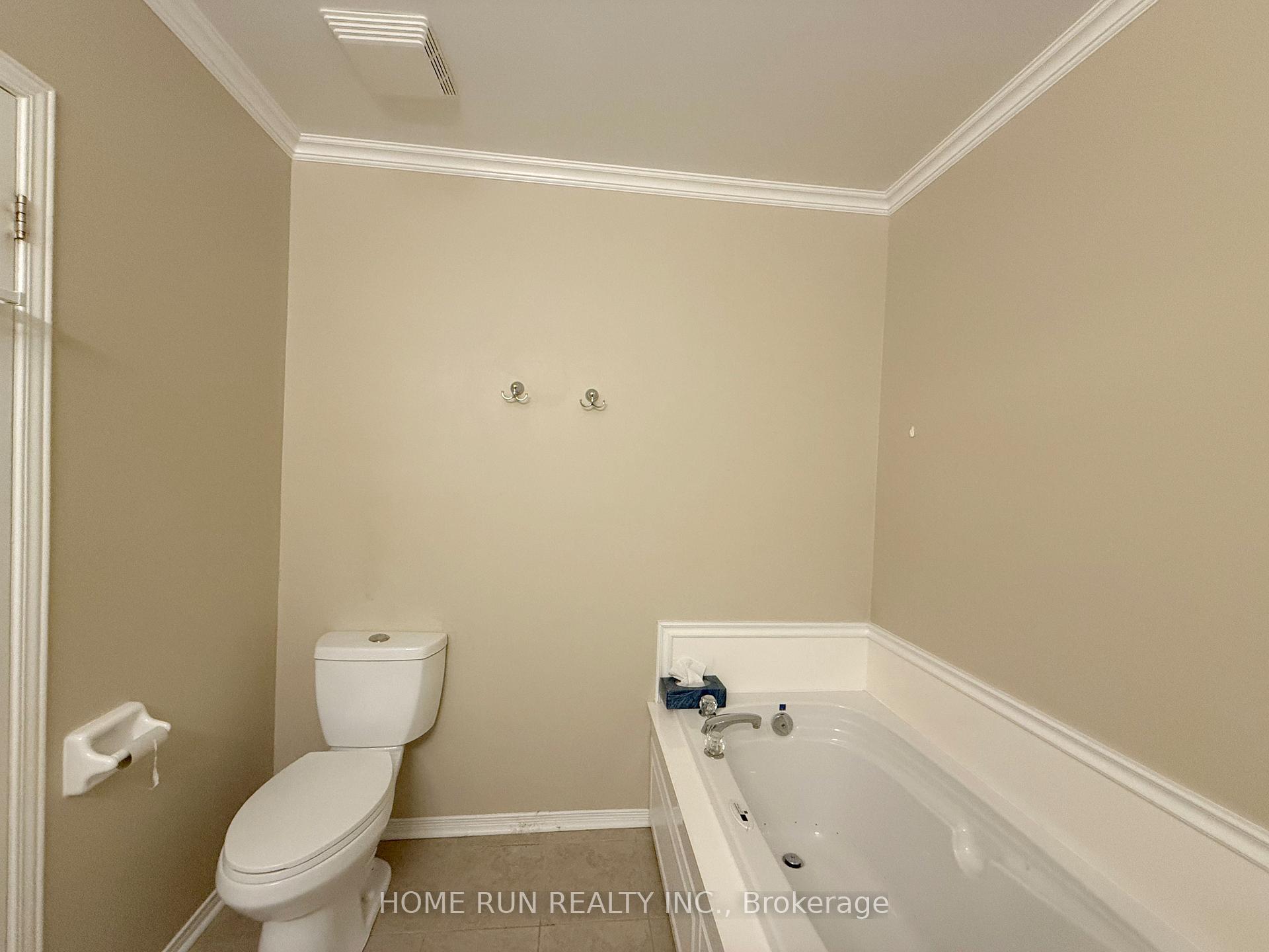 Photo 13 of 12 Cornerstone private, Ottawa, Ottawa Centre/Golden Triangle — HOMEH