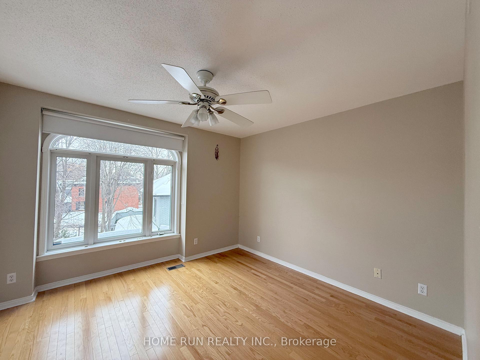 Photo 14 of 12 Cornerstone private, Ottawa, Ottawa Centre/Golden Triangle — HOMEH