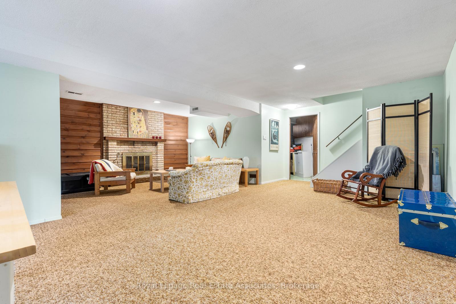 Photo 28 of 4265 Thom Gardens, Mississauga, Erin Mills — HOMEH