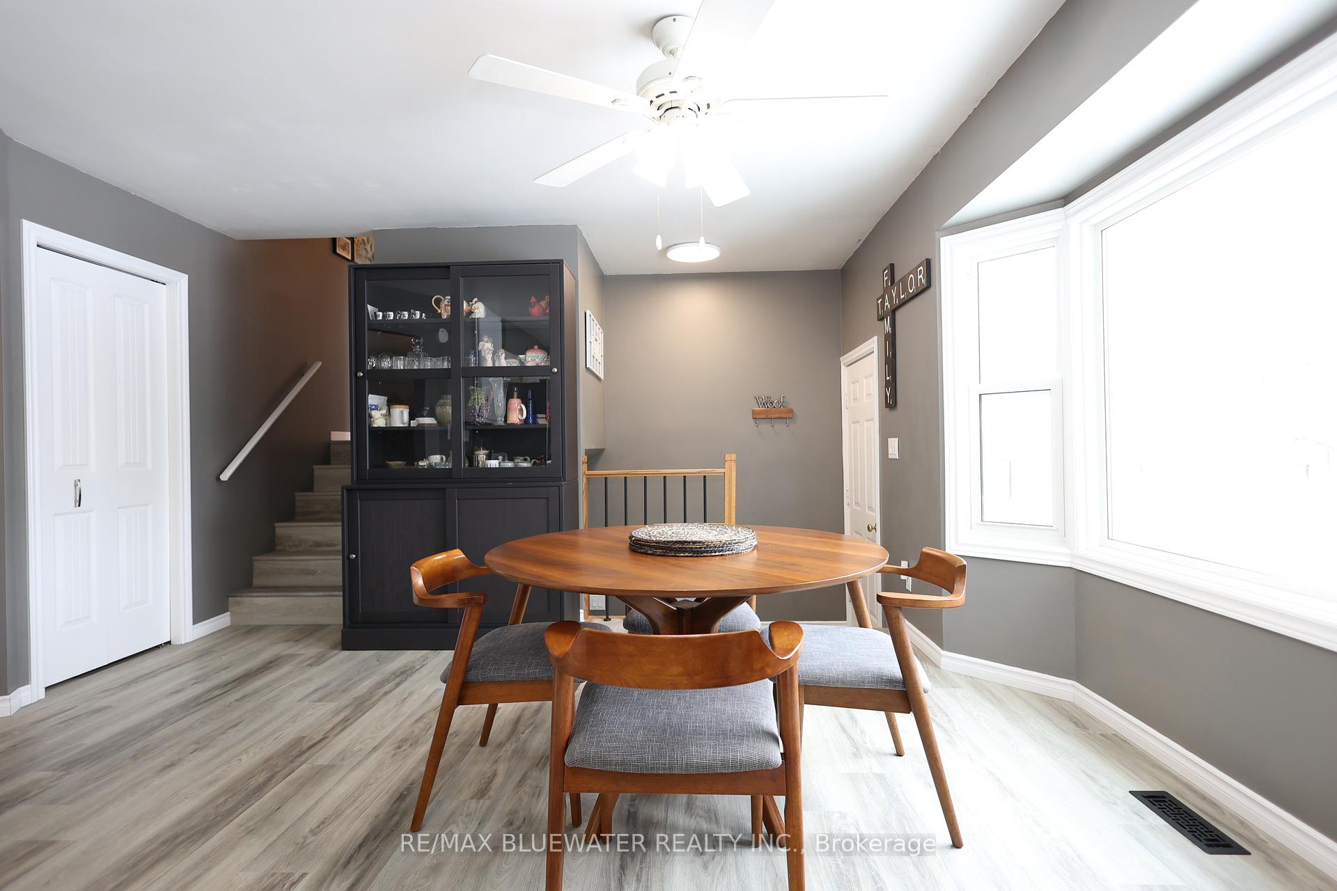 Photo 9 of 258 Victoria Street, North Middlesex, Parkhill — HOMEH