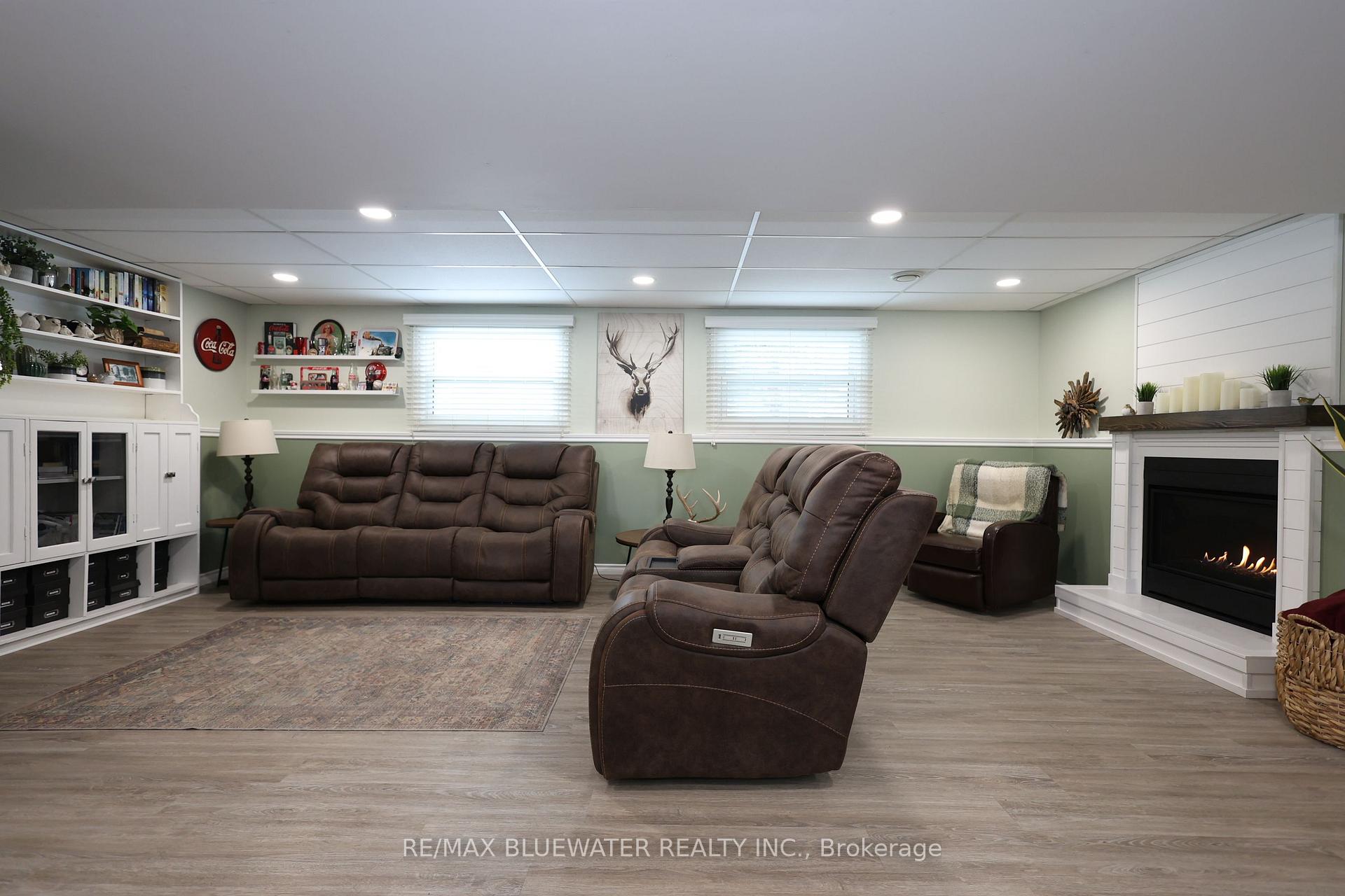 Photo 23 of 258 Victoria Street, North Middlesex, Parkhill — HOMEH