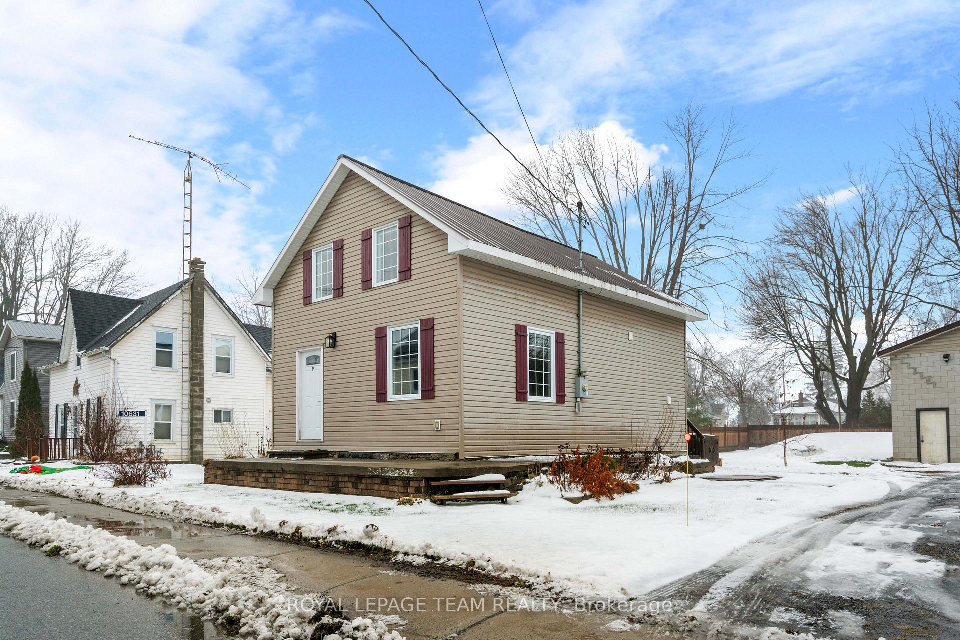 Photo 2 of 10631 Main Street, North Dundas, North Dundas (Mountain) Twp — HOMEH