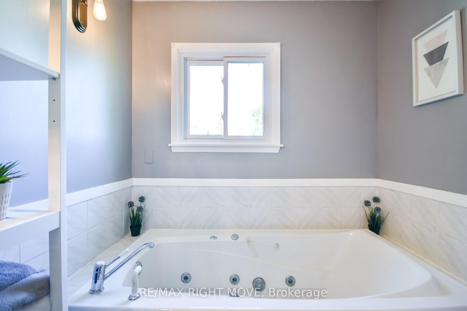 Photo 15 of 369 Homewood Avenue, Orillia — HOMEH
