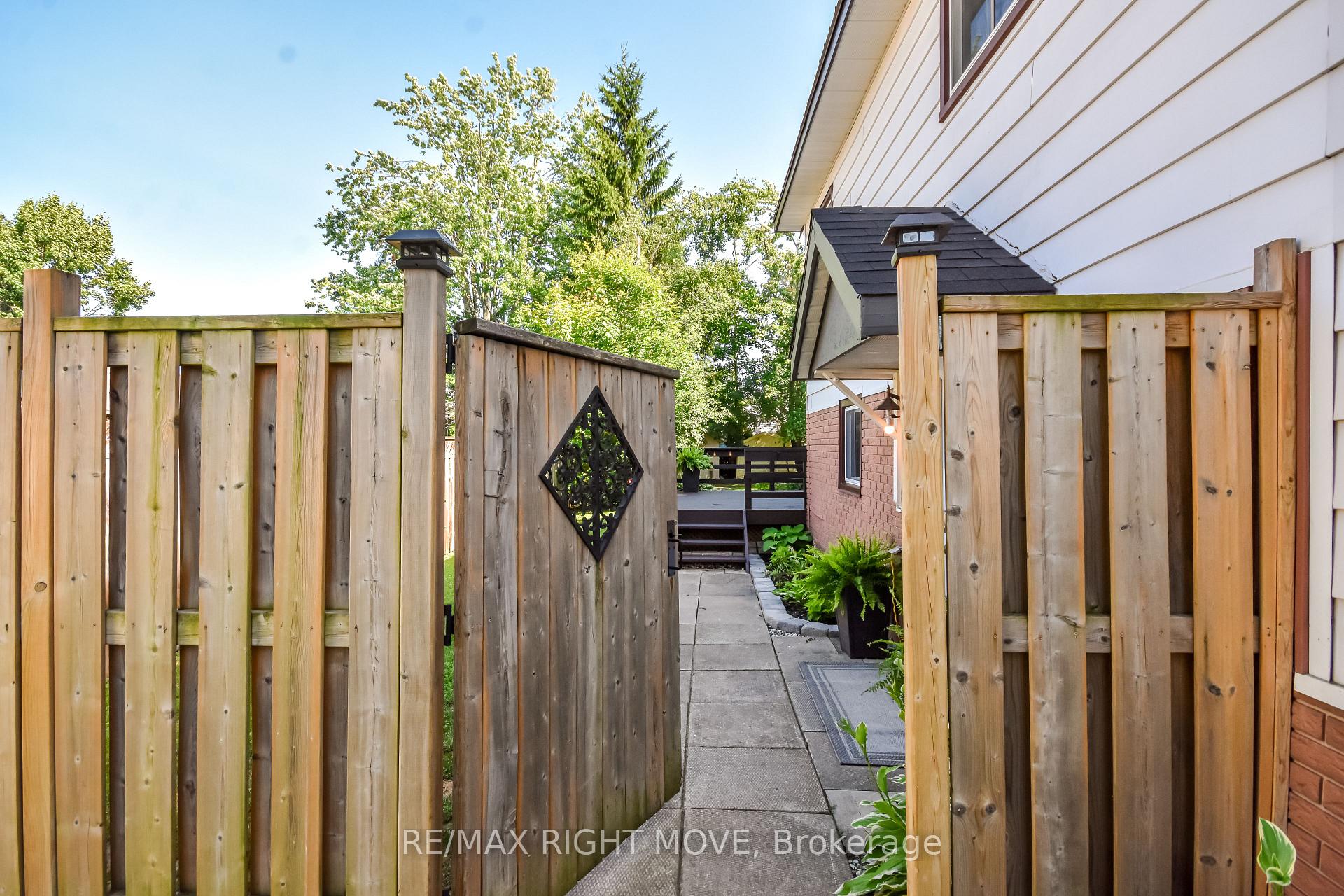 Photo 30 of 369 Homewood Avenue, Orillia — HOMEH