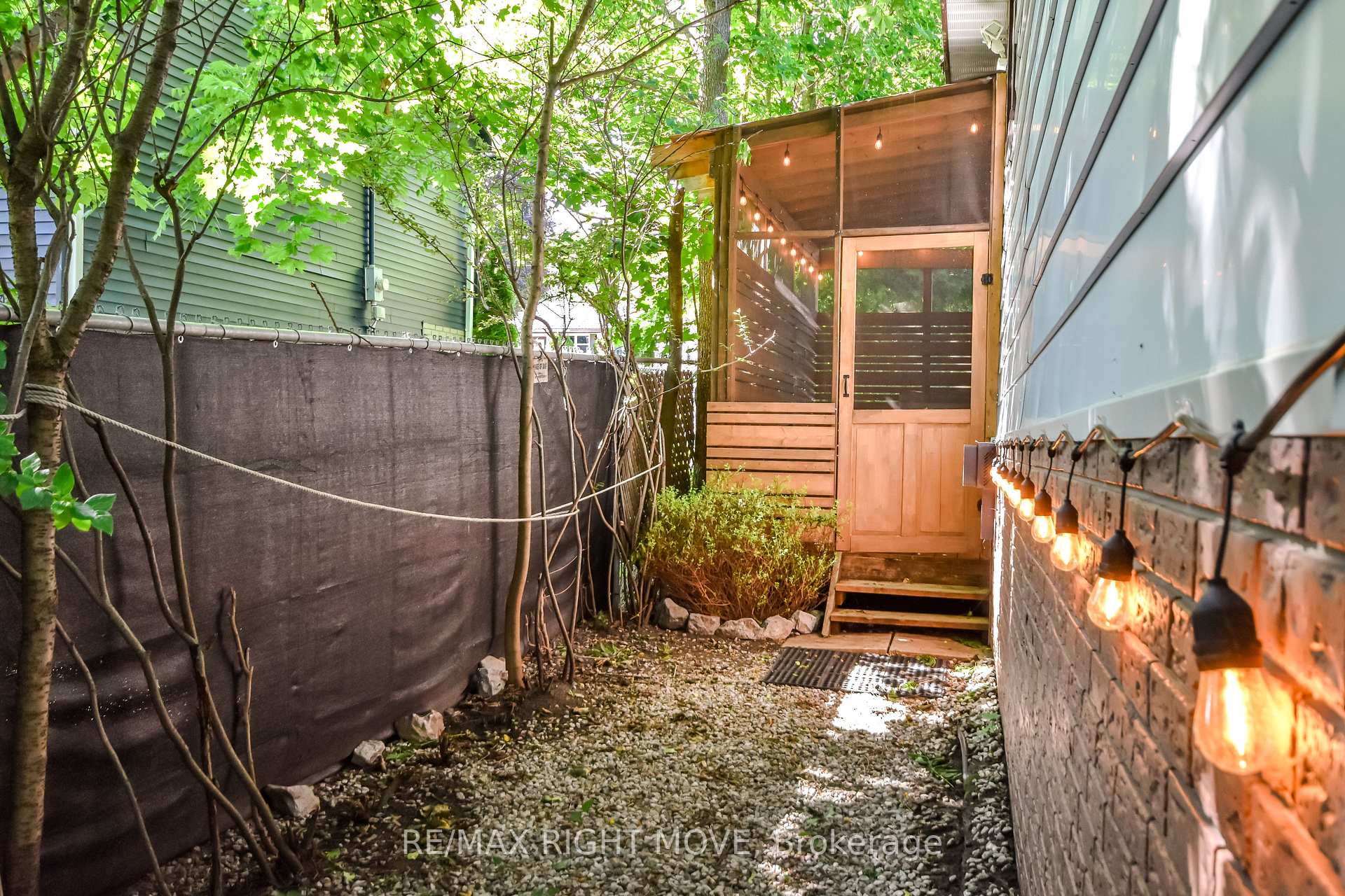 Photo 36 of 369 Homewood Avenue, Orillia — HOMEH
