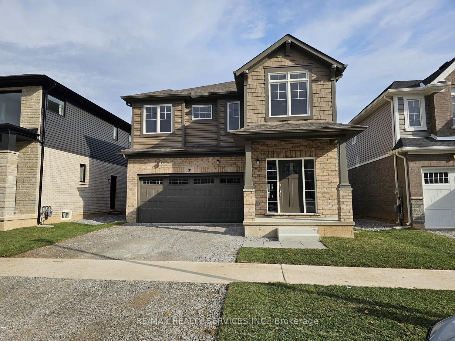 Photo 1 of 31 Samuel Avenue, Pelham, Fonthill — HOMEH