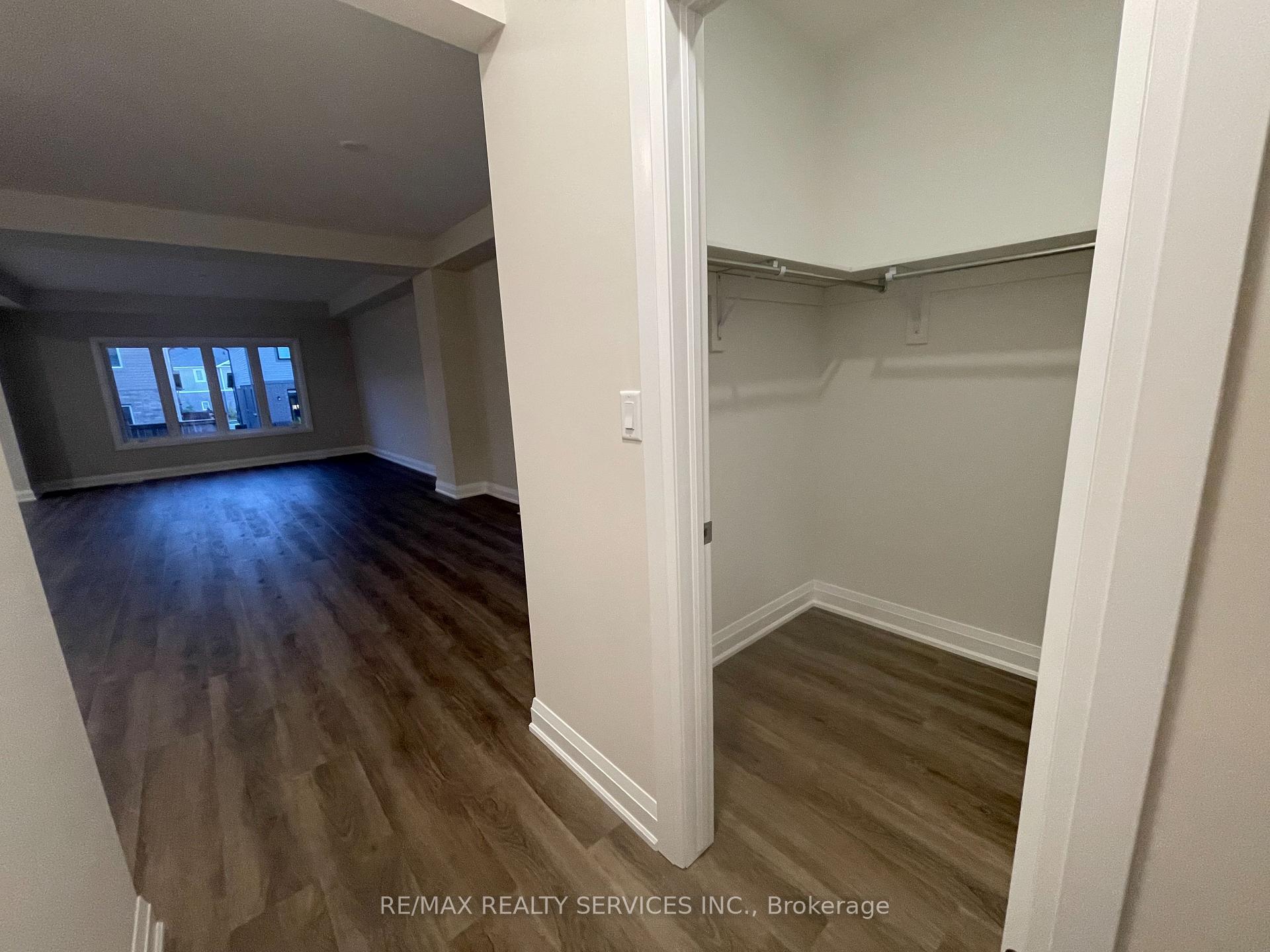 Photo 4 of 31 Samuel Avenue, Pelham, Fonthill — HOMEH