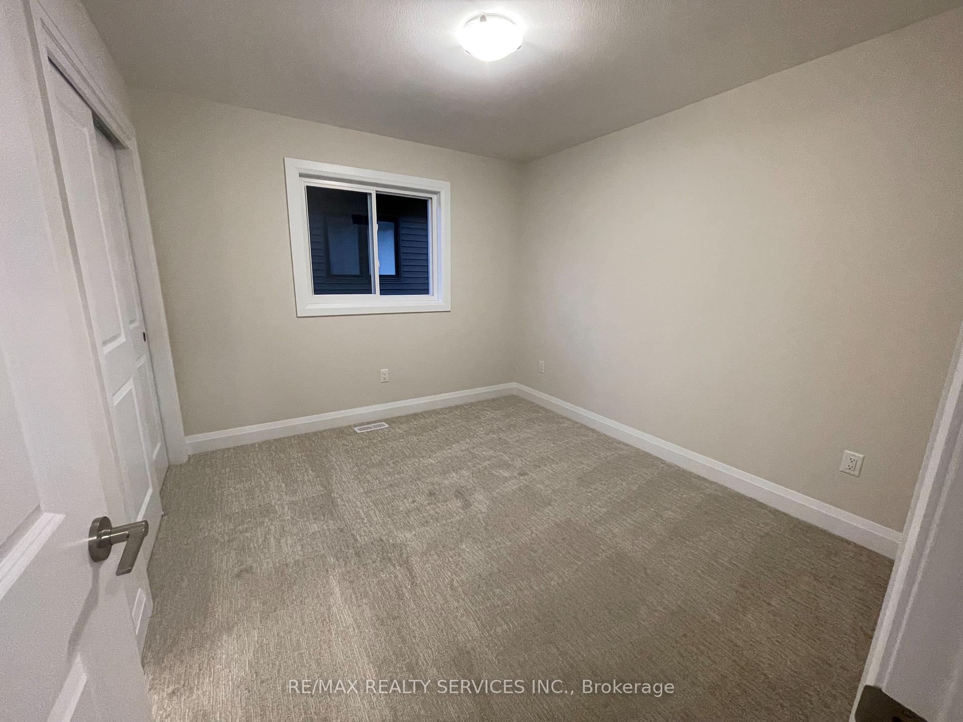 Photo 22 of 31 Samuel Avenue, Pelham, Fonthill — HOMEH