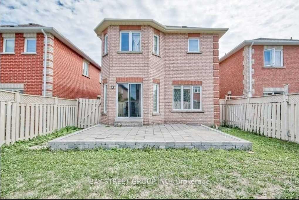 Photo 12 of Unit Bsmt, 46 Sandham Crescent, Markham, Middlefield — HOMEH