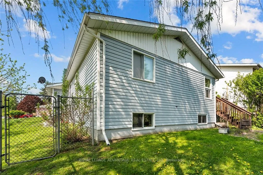 Photo 4 of 3 Garden Avenue, Perth — HOMEH