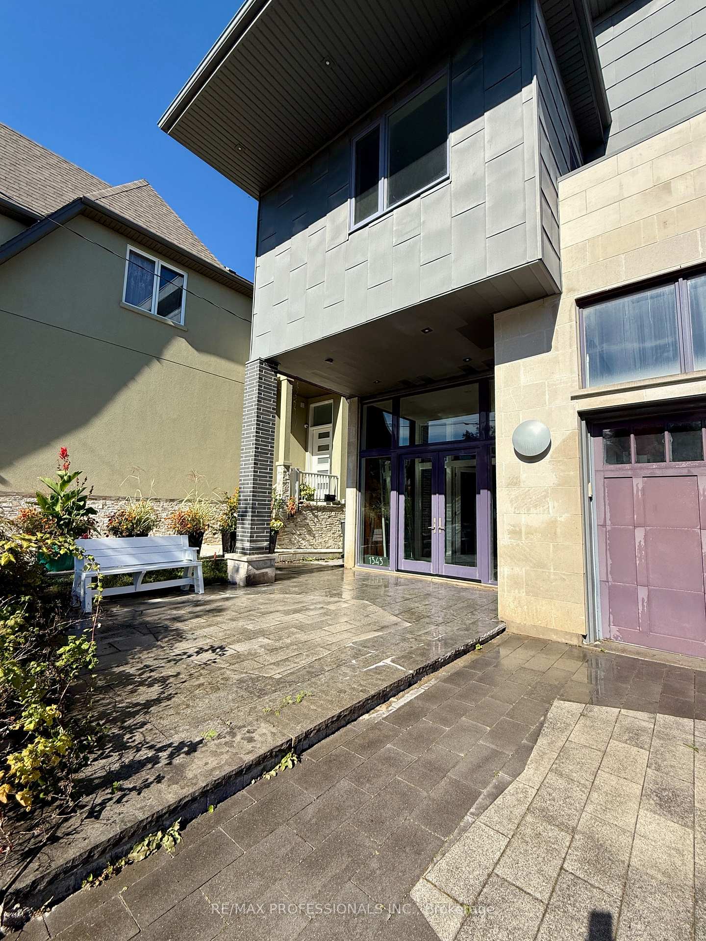 Photo 3 of 1343 Alexandra Avenue, Mississauga, Lakeview — HOMEH