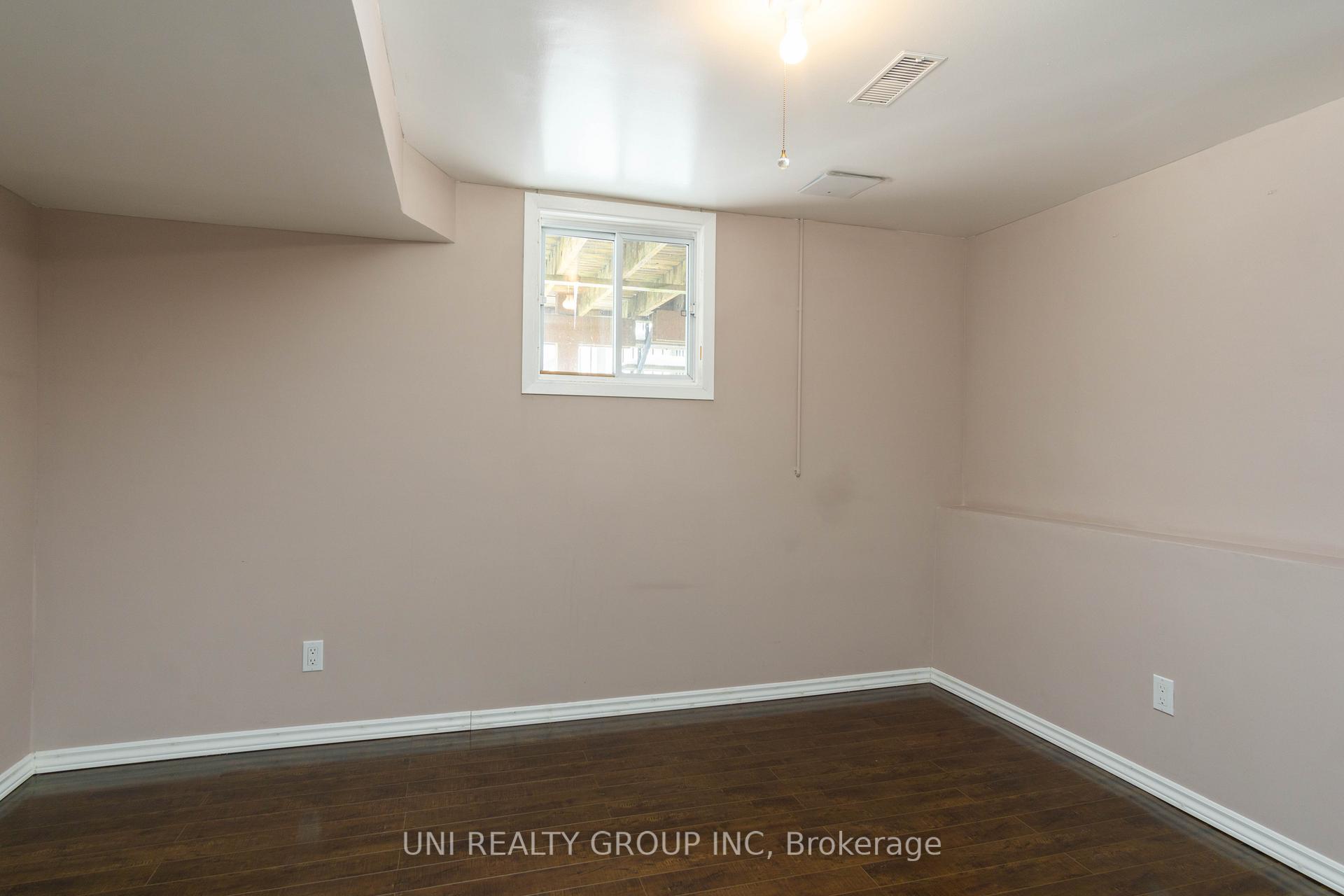 Photo 45 of 2067 Legrand Crescent, Ottawa, Queenswood Heights South — HOMEH