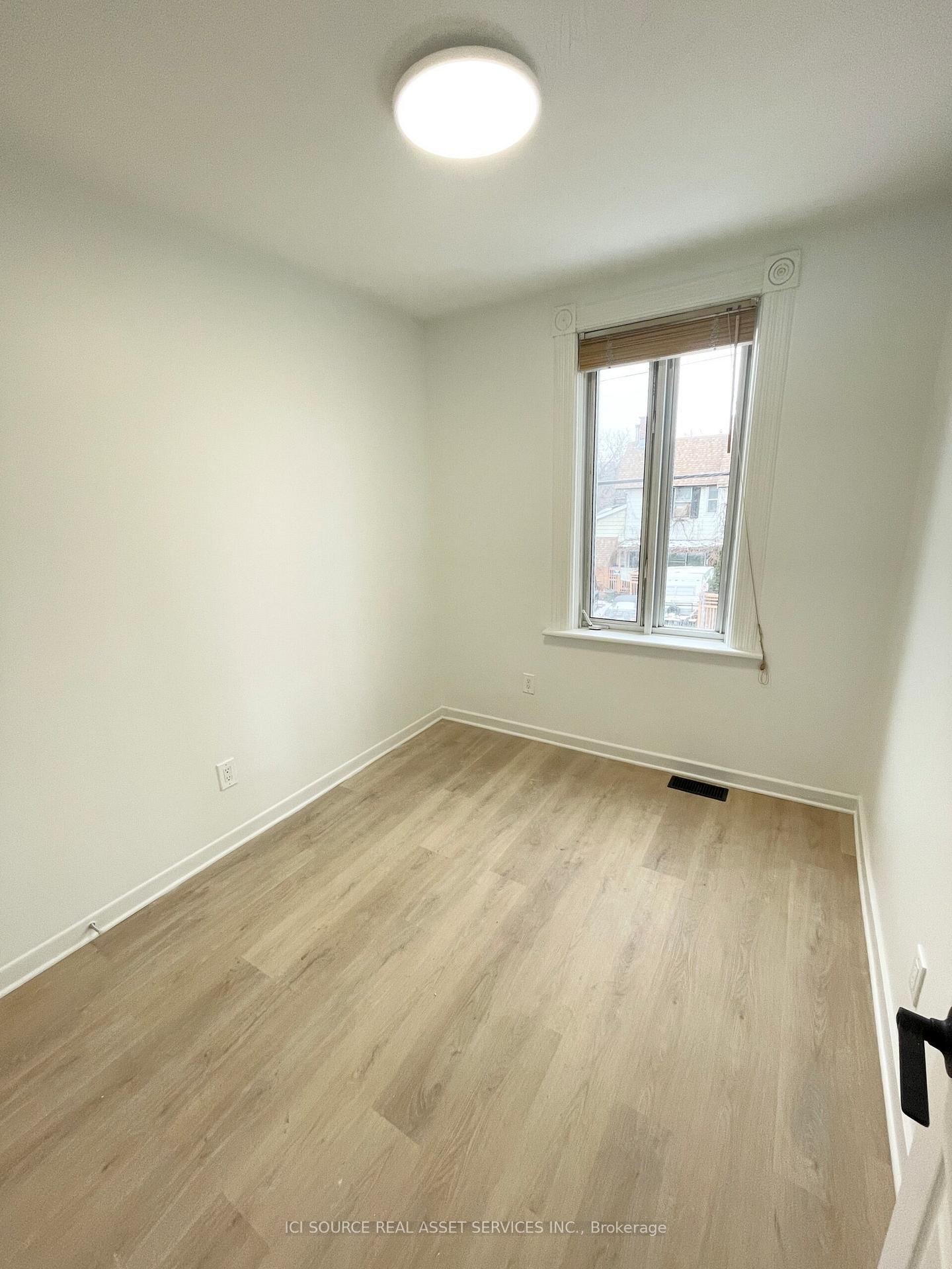 Photo 9 of Unit Upper, 552 Bay Street, Ottawa, Ottawa Centre — HOMEH
