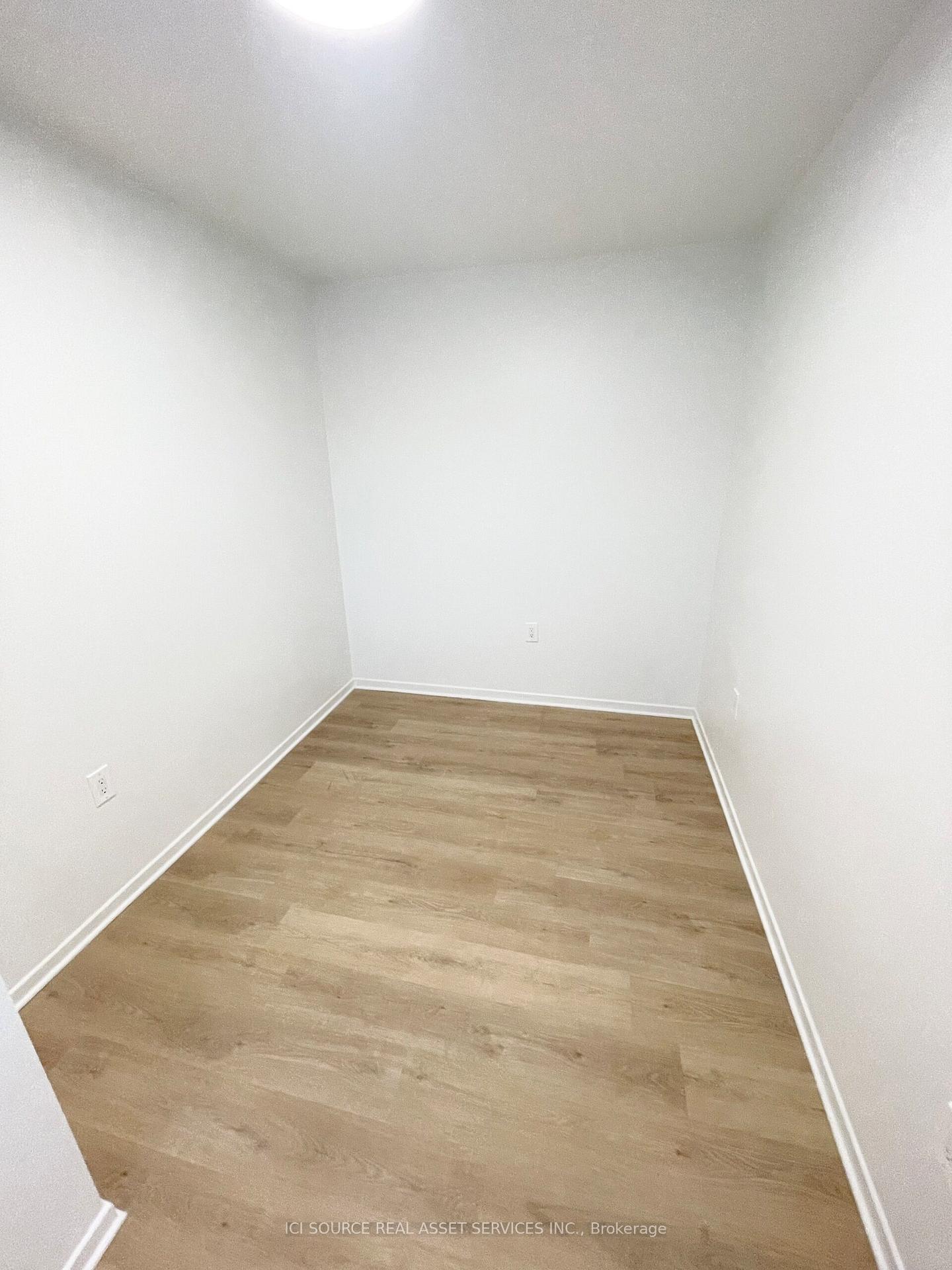 Photo 10 of Unit Upper, 552 Bay Street, Ottawa, Ottawa Centre — HOMEH