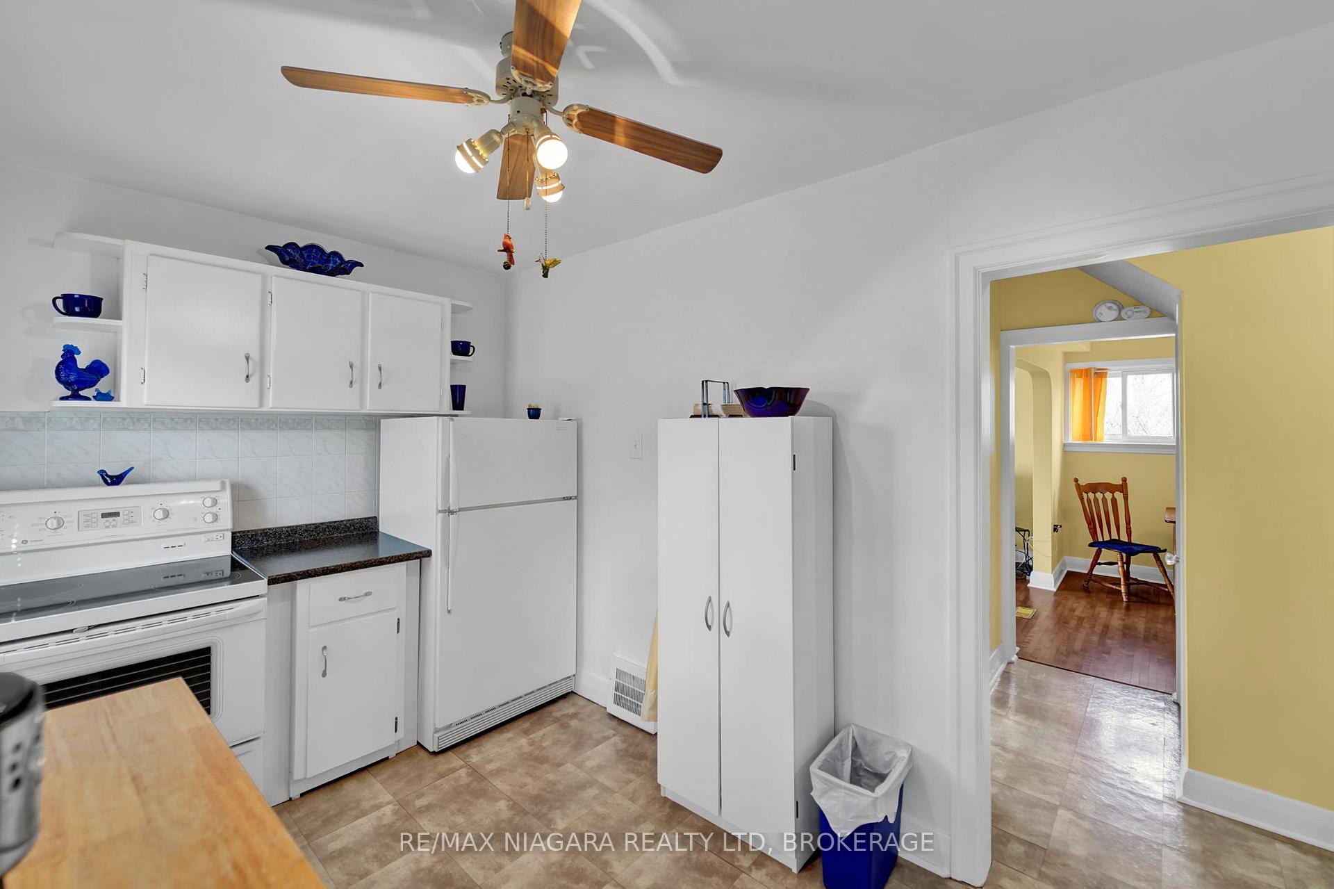 Photo 10 of 5428 Inglis Drive, Niagara Falls, Cherrywood — HOMEH