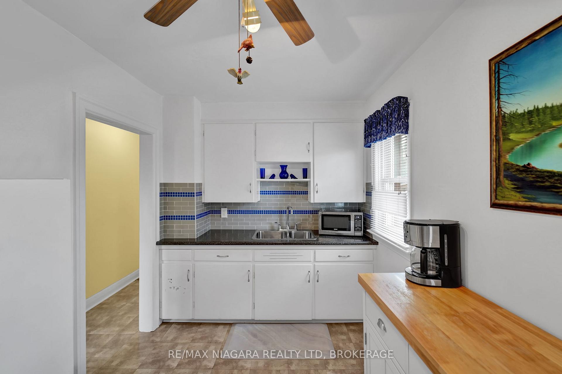 Photo 12 of 5428 Inglis Drive, Niagara Falls, Cherrywood — HOMEH