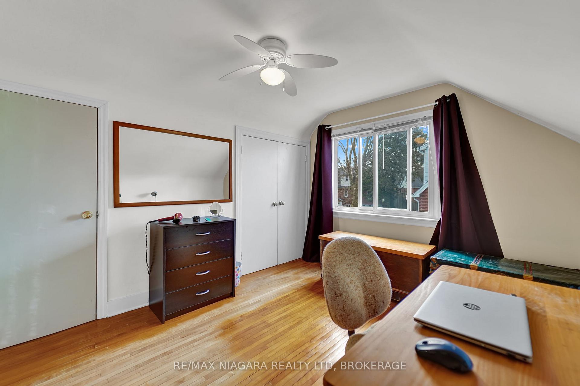 Photo 16 of 5428 Inglis Drive, Niagara Falls, Cherrywood — HOMEH
