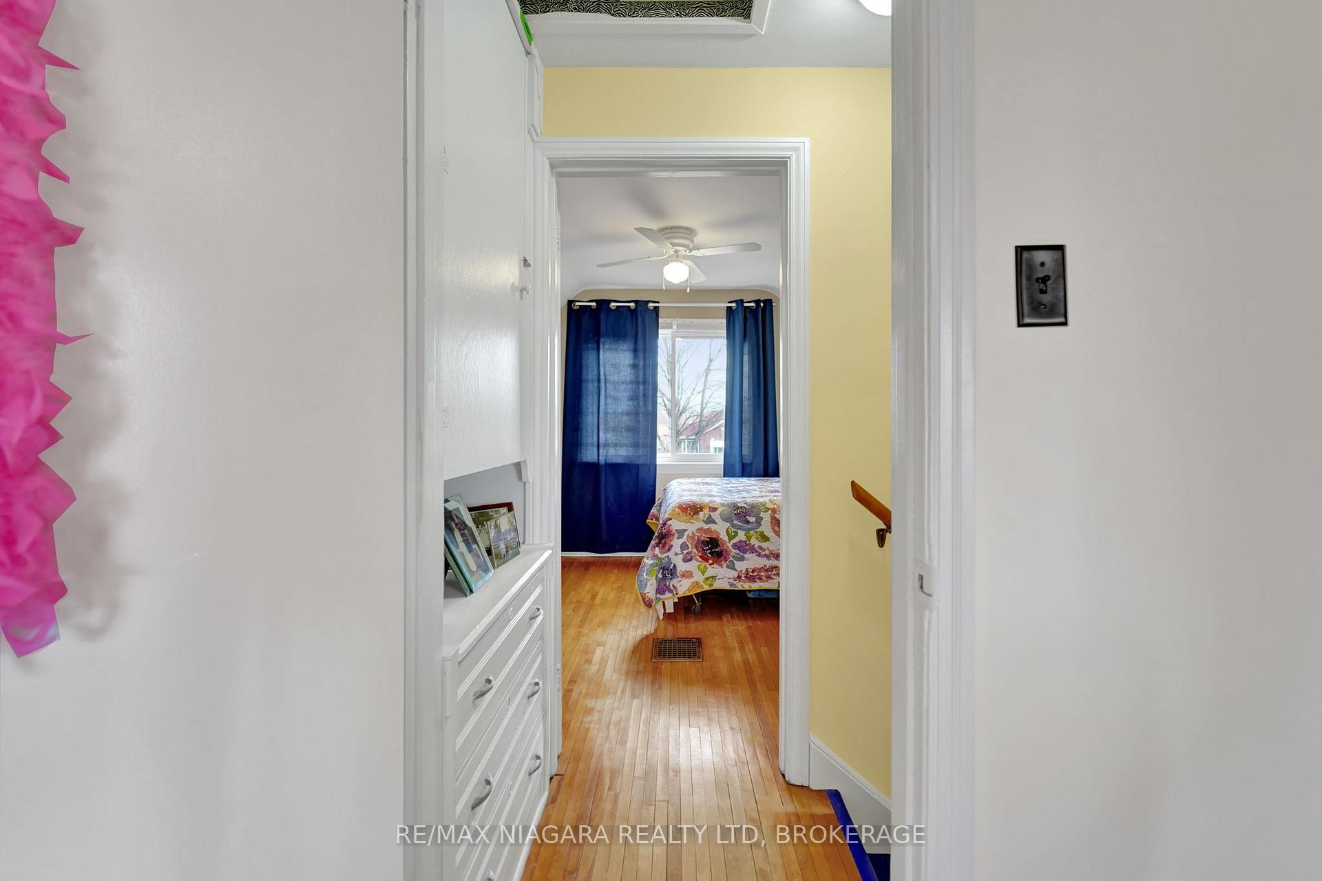 Photo 18 of 5428 Inglis Drive, Niagara Falls, Cherrywood — HOMEH