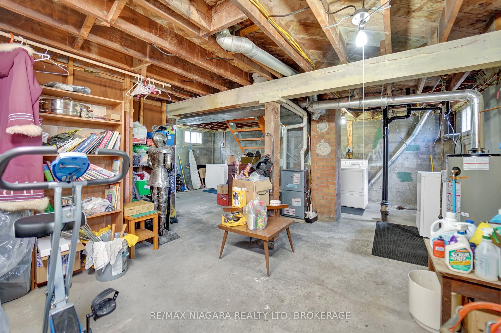 Photo 24 of 5428 Inglis Drive, Niagara Falls, Cherrywood — HOMEH