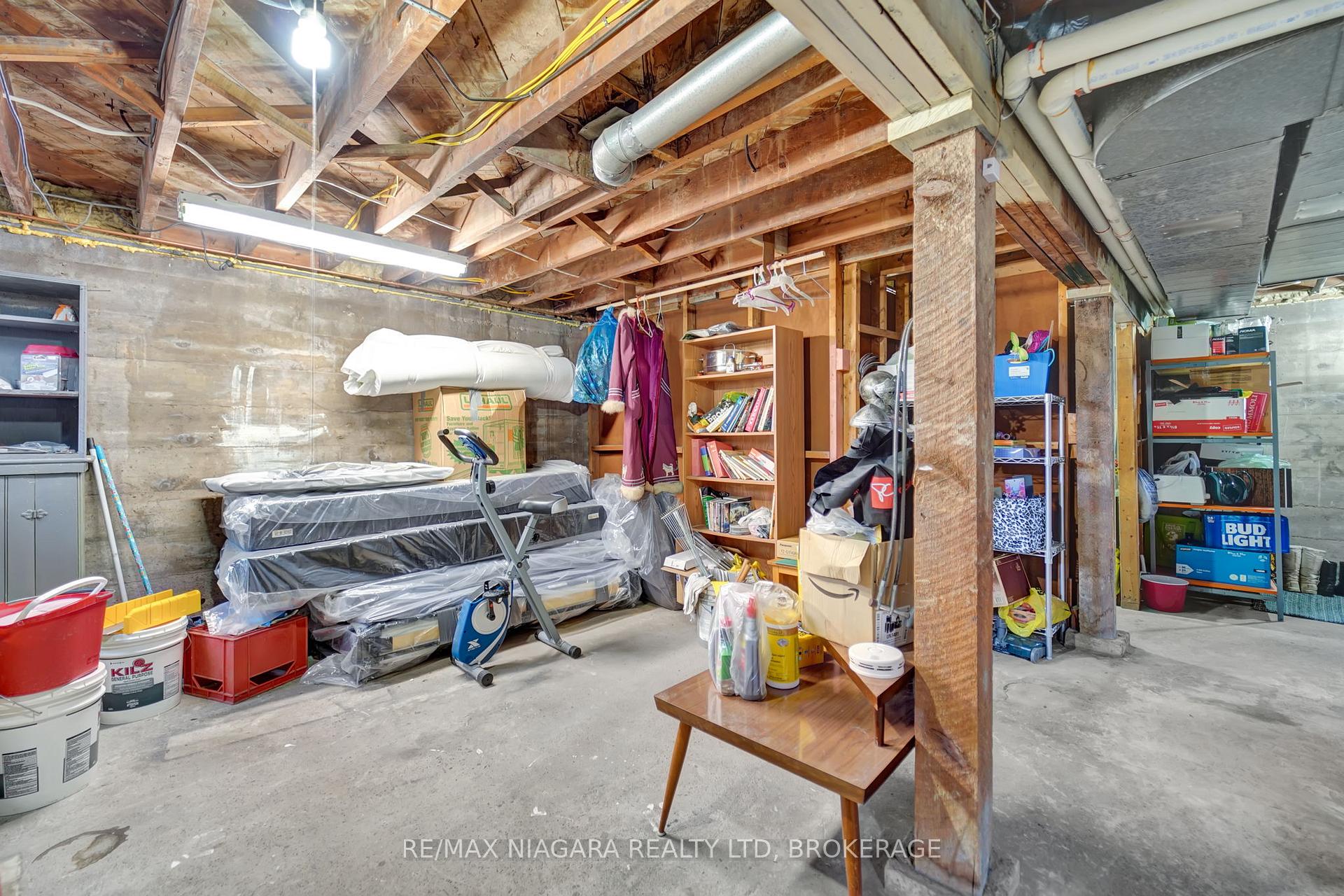 Photo 25 of 5428 Inglis Drive, Niagara Falls, Cherrywood — HOMEH