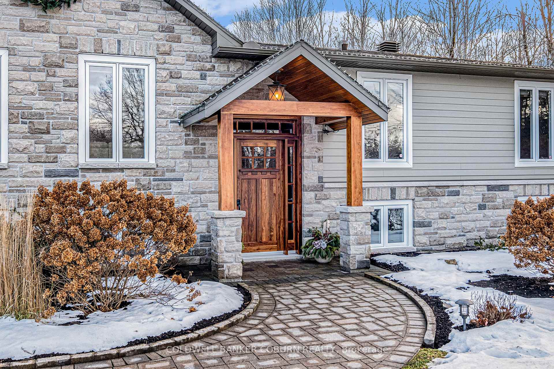 Photo 3 of 12390 Ormond Road, North Dundas, North Dundas (Winchester) Twp — HOMEH